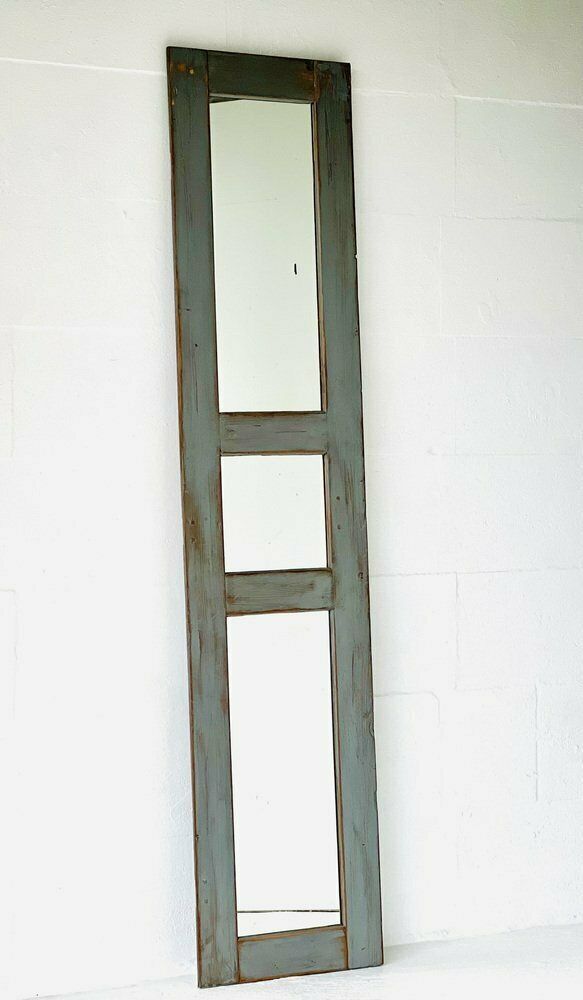 Industriële Drieluikspiegel In Grijs photo furniture