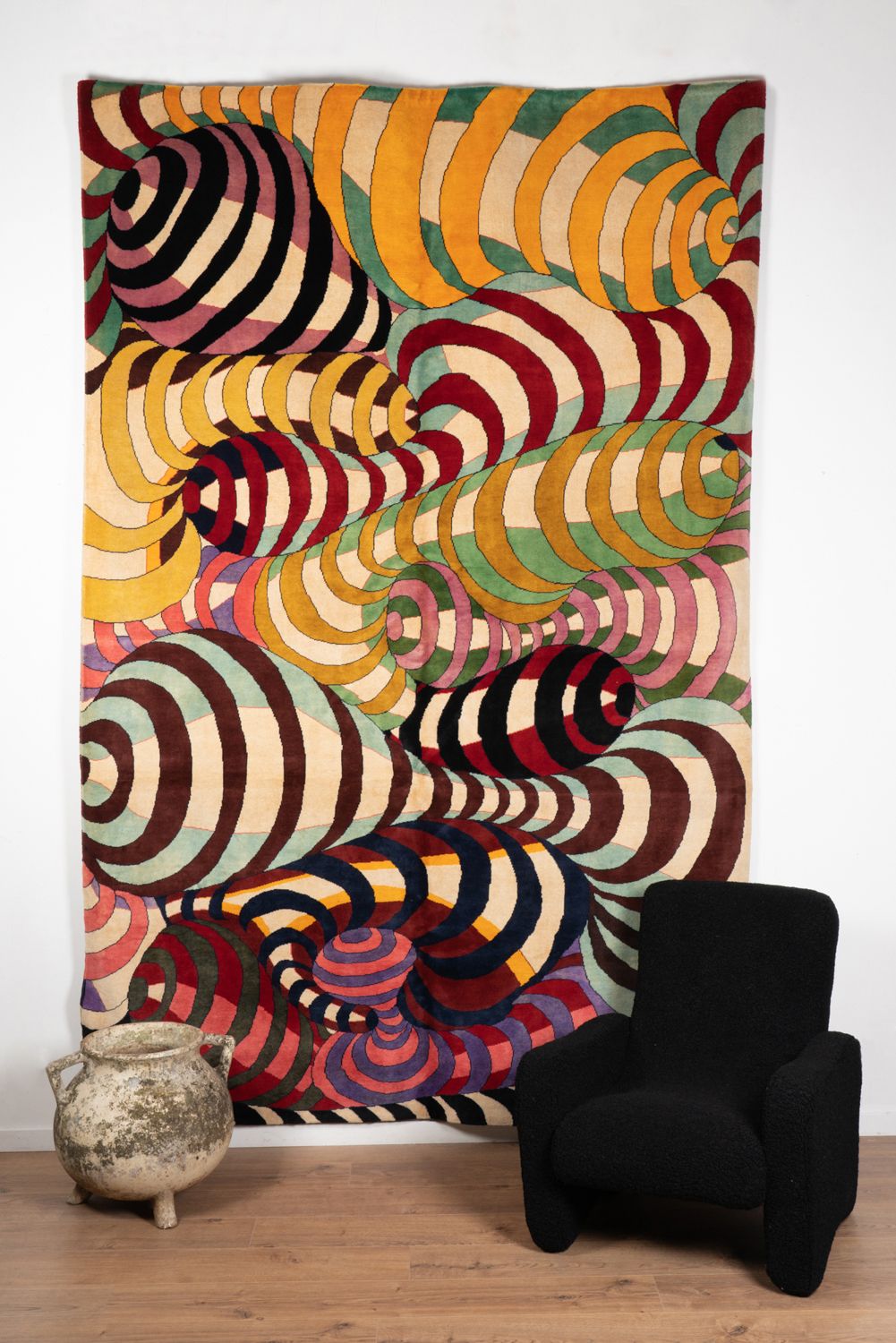 Tapestry,	With	Spiral Patterns And	Wool. photo Textiles