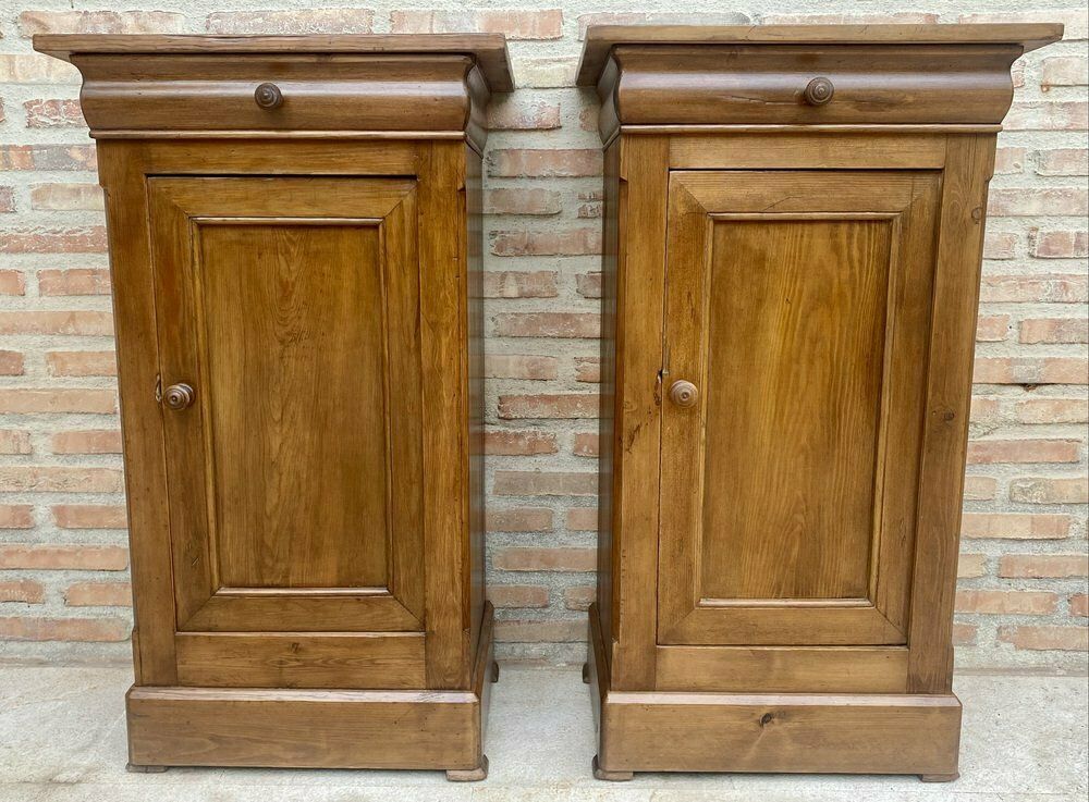 Vintage French Provincial Walnut Nightstands, 1920, Set Of 2 photo Furniture