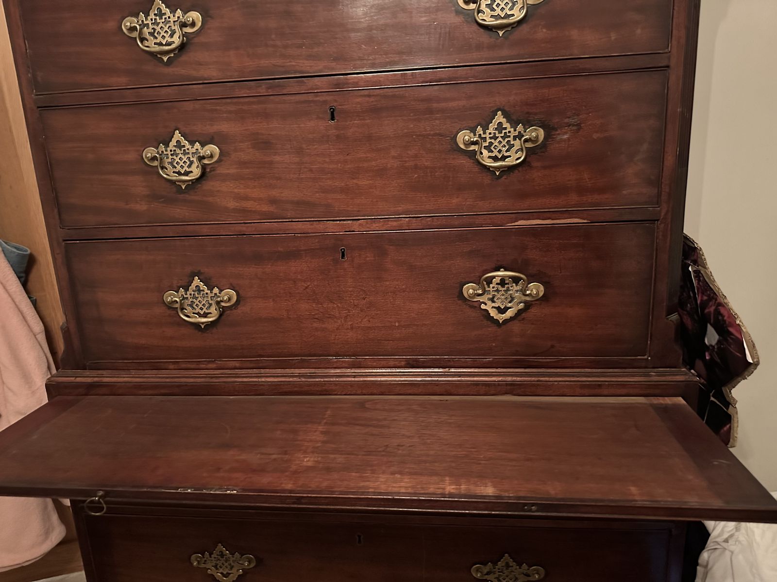 Georgian Tall Boy, Mahogony. In Great Condition. photo furniture