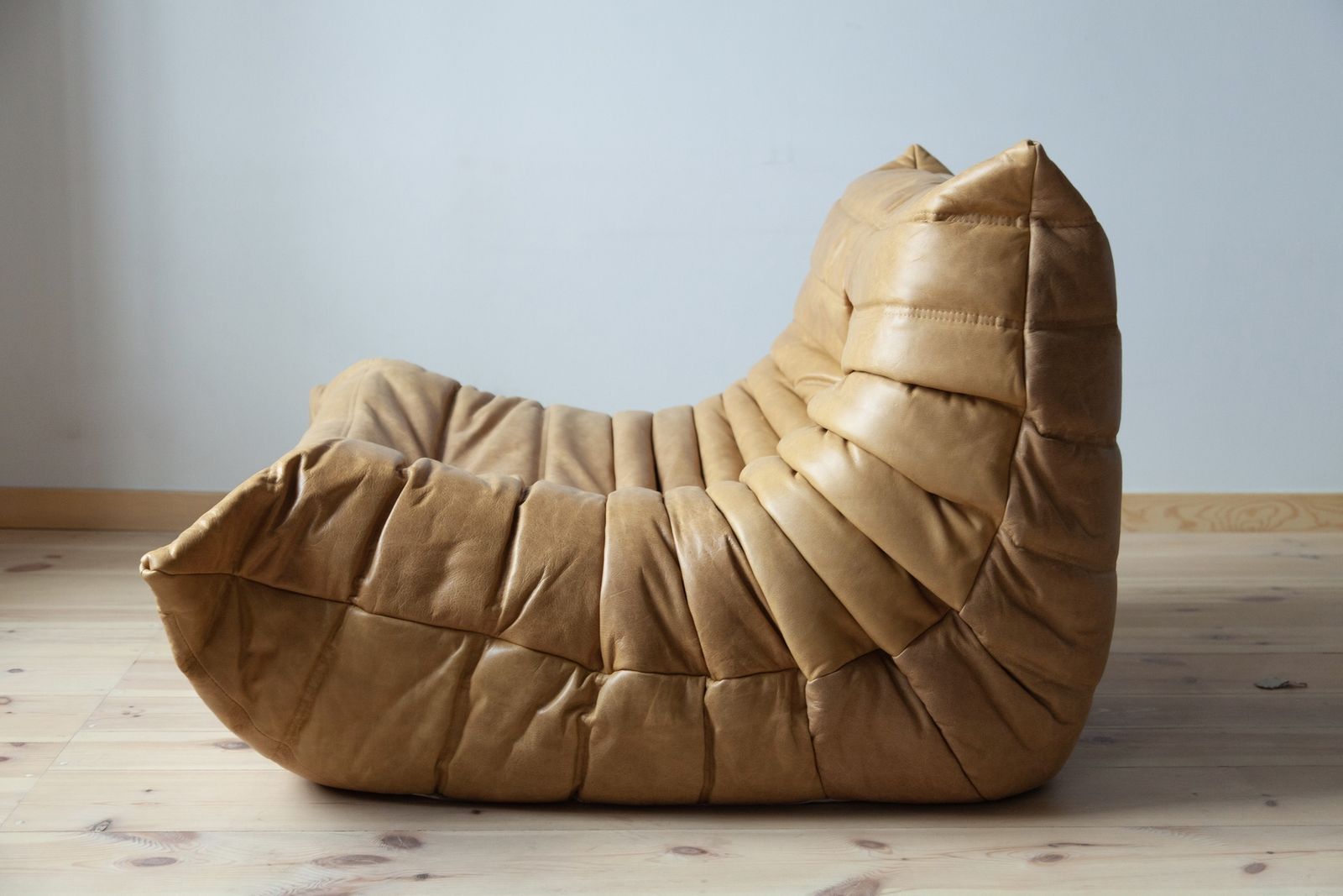 5 Pieces Togo Set By Michel Ducaroy For Ligne Roset photo vinterior