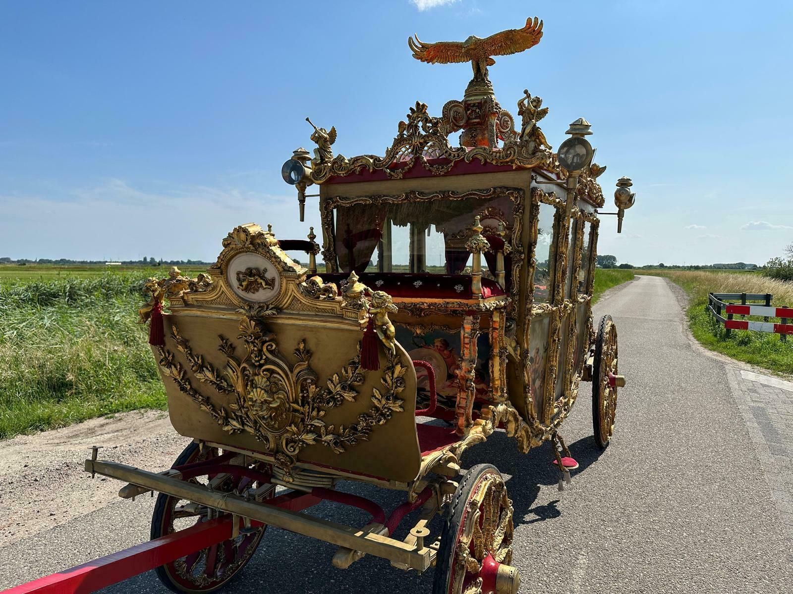 One Of A Kind, Royal Carriage, Very Rare Opportunity photo Garden Furniture