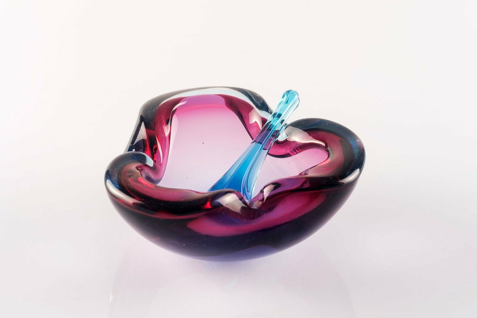 Sommerso Murano Glass Ashtray With Temper By Flavio Poli For Seguso, Italy photo for sale