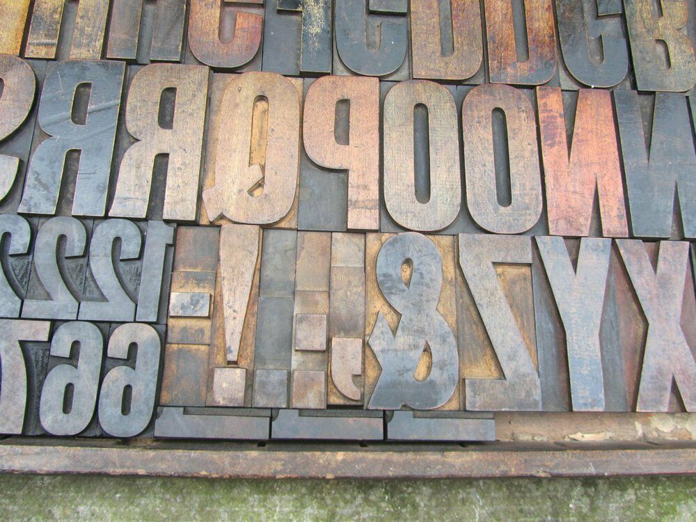 Vintage Industrial Wooden Letters & Numbers Printing Blocks, 1930s photo vinterior