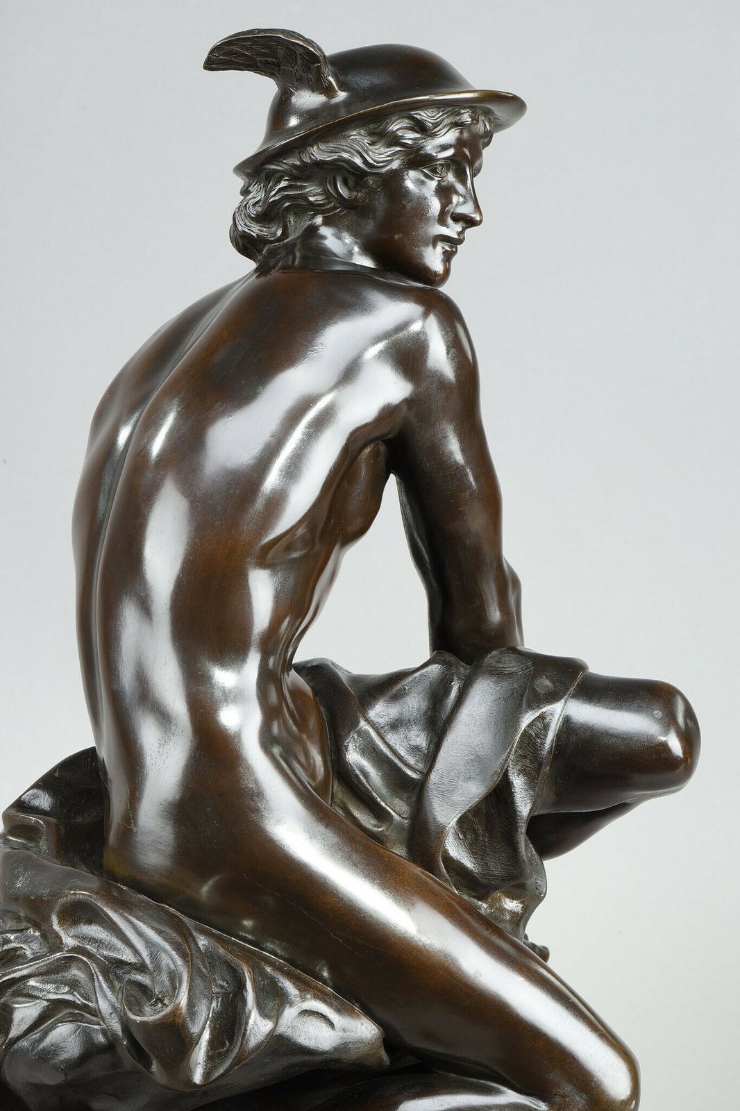 photo vintage Large Bronze After Pigalle, "Mercure Attachant Ses Talonnières", 19th Century