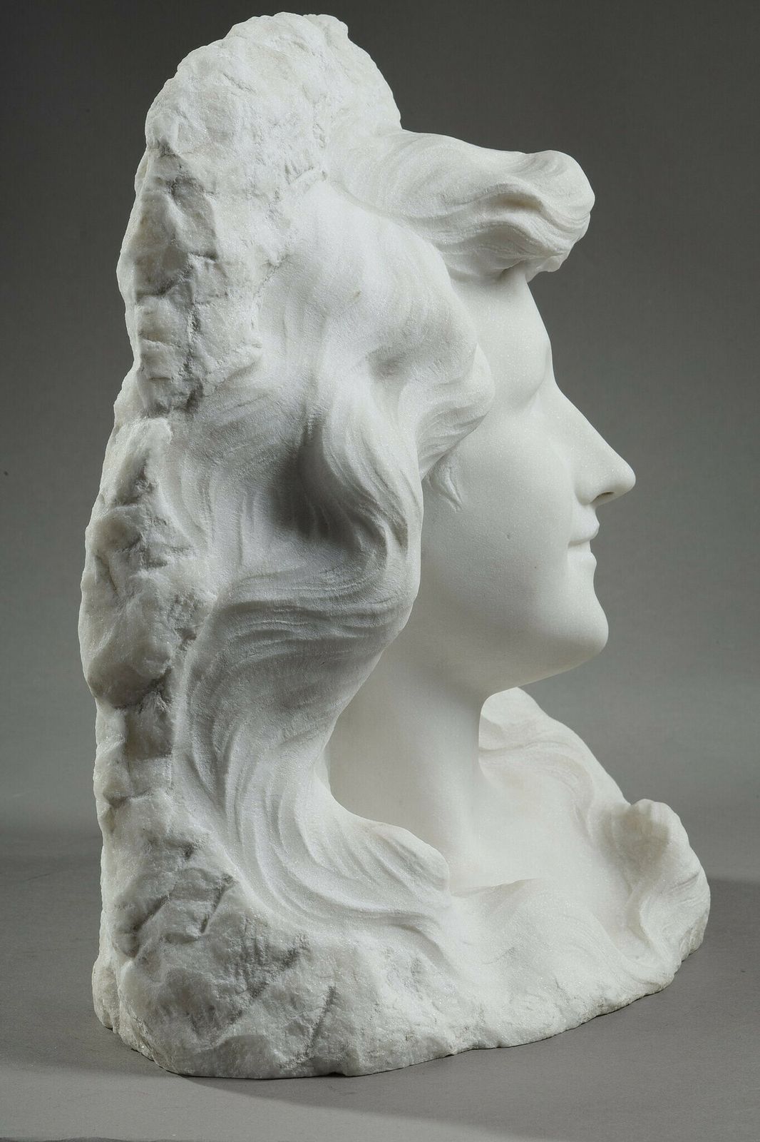 Bust Of A Young Woman In Carrara Marble, 19th Century photo 2542.0