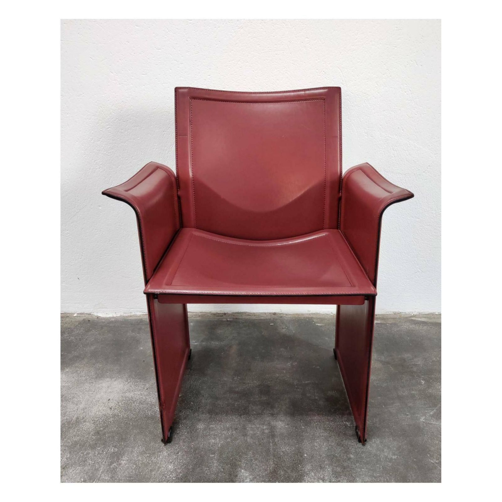 Set Of 4 Leather Dining Chairs By Tito Agnoli For Matteo Grassi // Korium Chair By Tito Agnoli // Korium Armchair // Made In Italy In 1979 photo vinterior