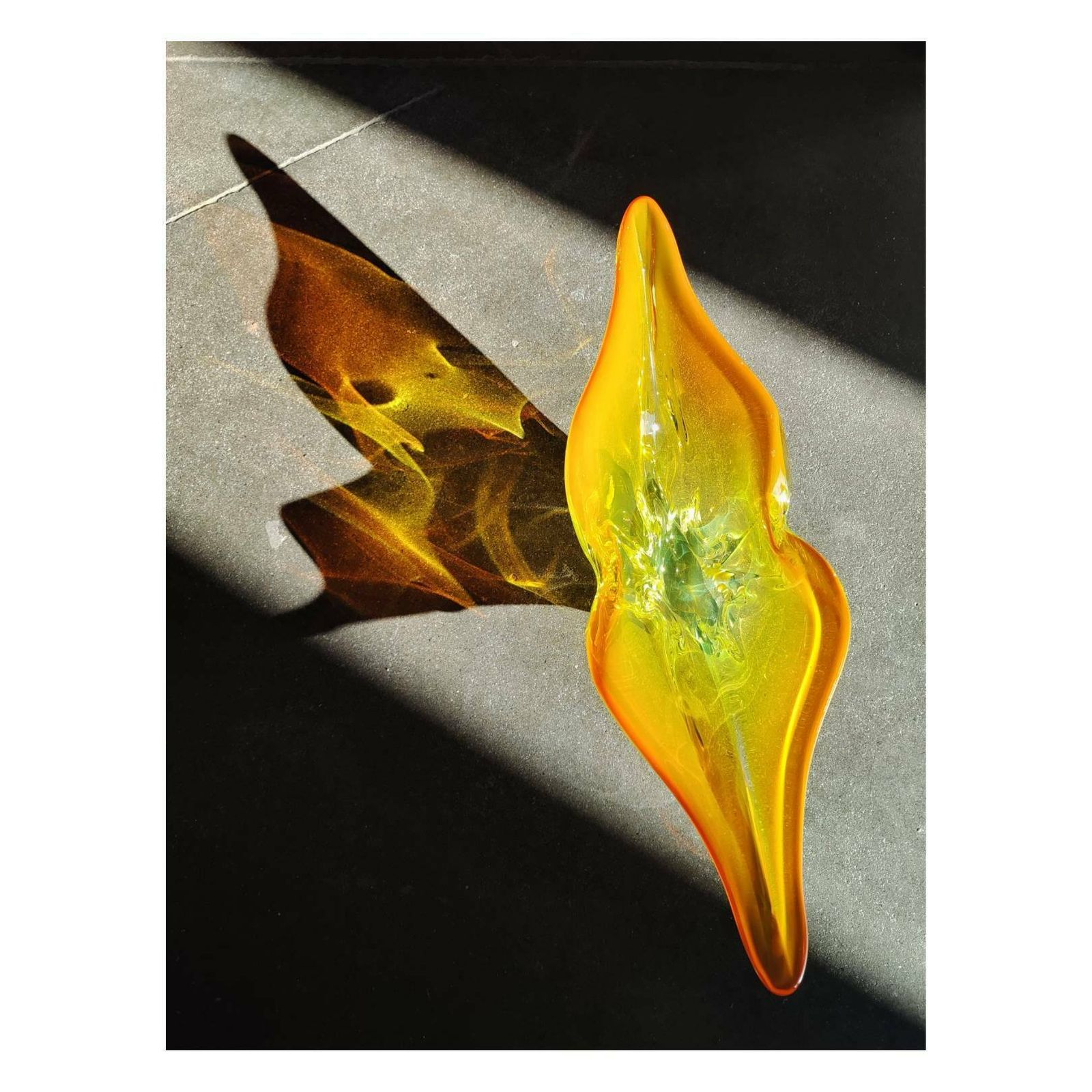 Rare Vibrant Bohemian Glass Fruit Bowls // Lip Shaped Glass Bowls By Josef Hospodka // Made In Czechoslovakia In 1970s photo vintage