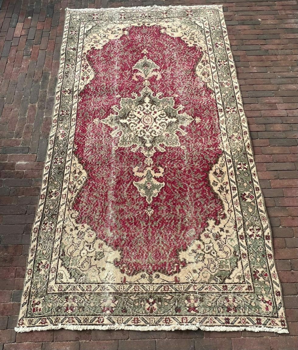 Very High Quality Yuruk Rug – 276 X 179 Cm photo furniture