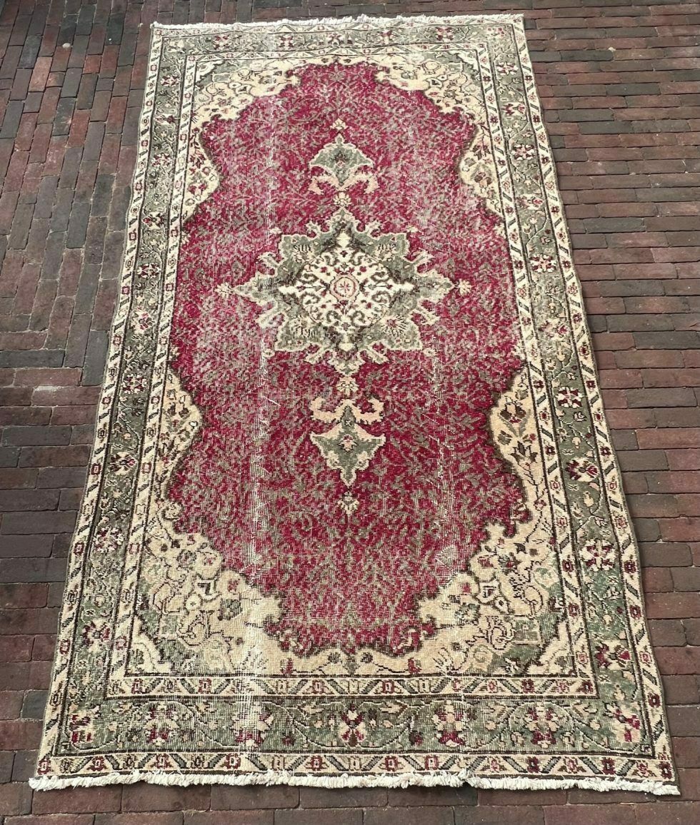 Very High Quality Yuruk Rug – 276 X 179 Cm photo for sale