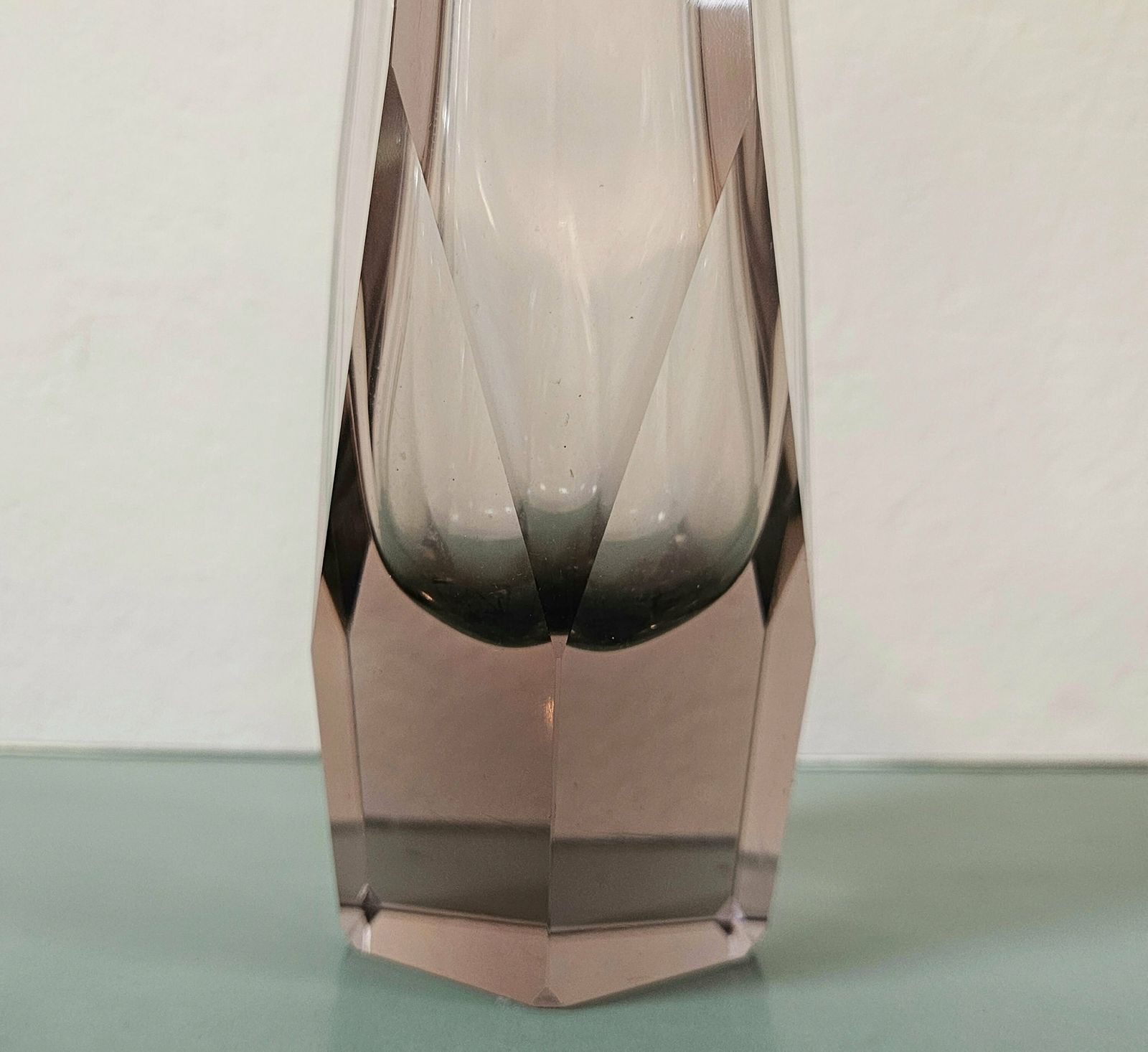 Mid Century Modern Sommerso Vase By Alessandro Madruzzato // Pale Pink Murano Glass Vase // Made In Italy In 1960s photo vinterior