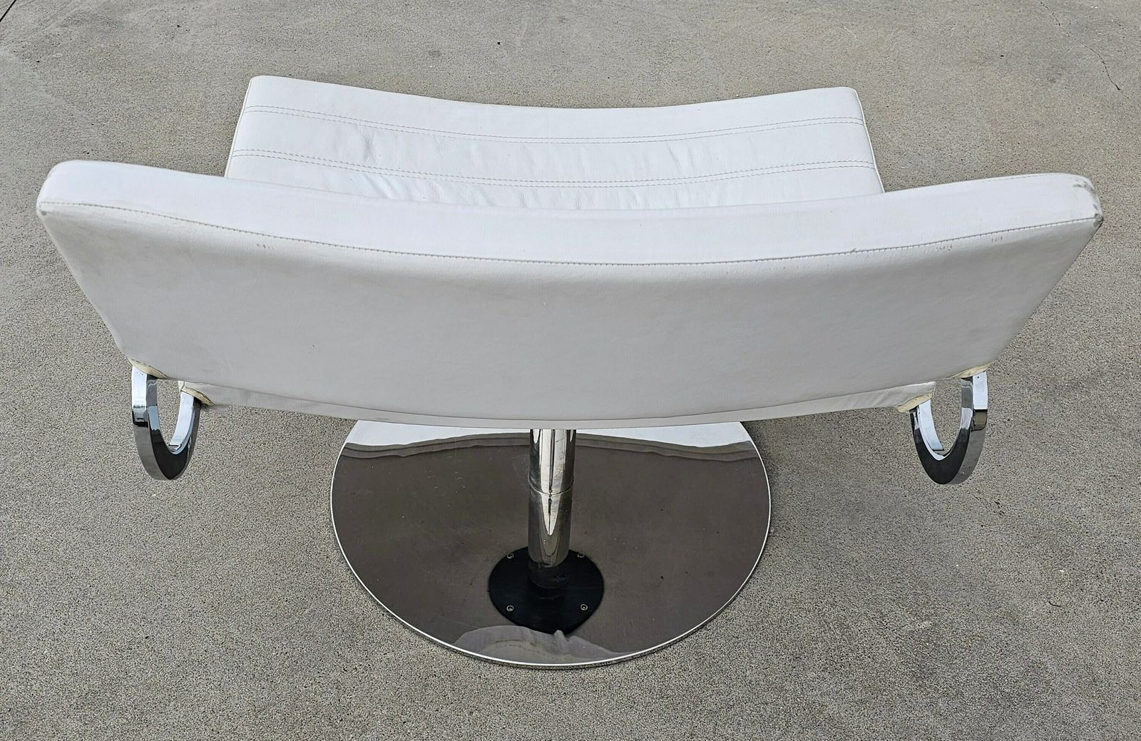 photo furniture Pair Of Postmodern Swivel Lounge Chairs In White Leather And Chrome // Revolving Lounge Chairs // Made In Italy In 1970s