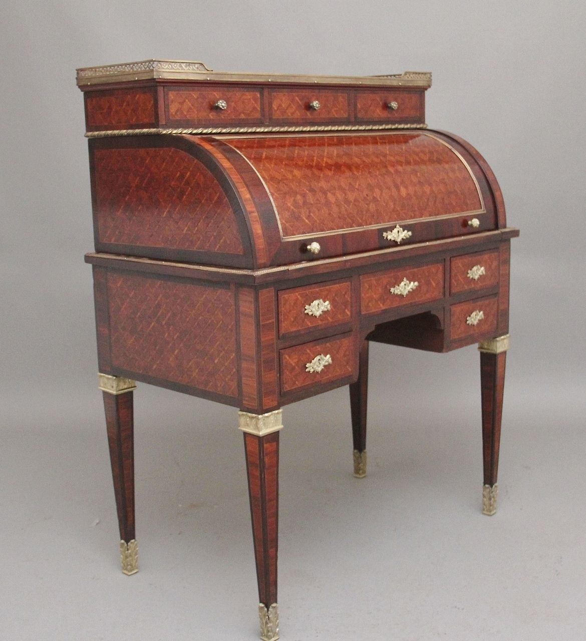 photo vintage 19th Century French Kingwood Cylinder Desk
