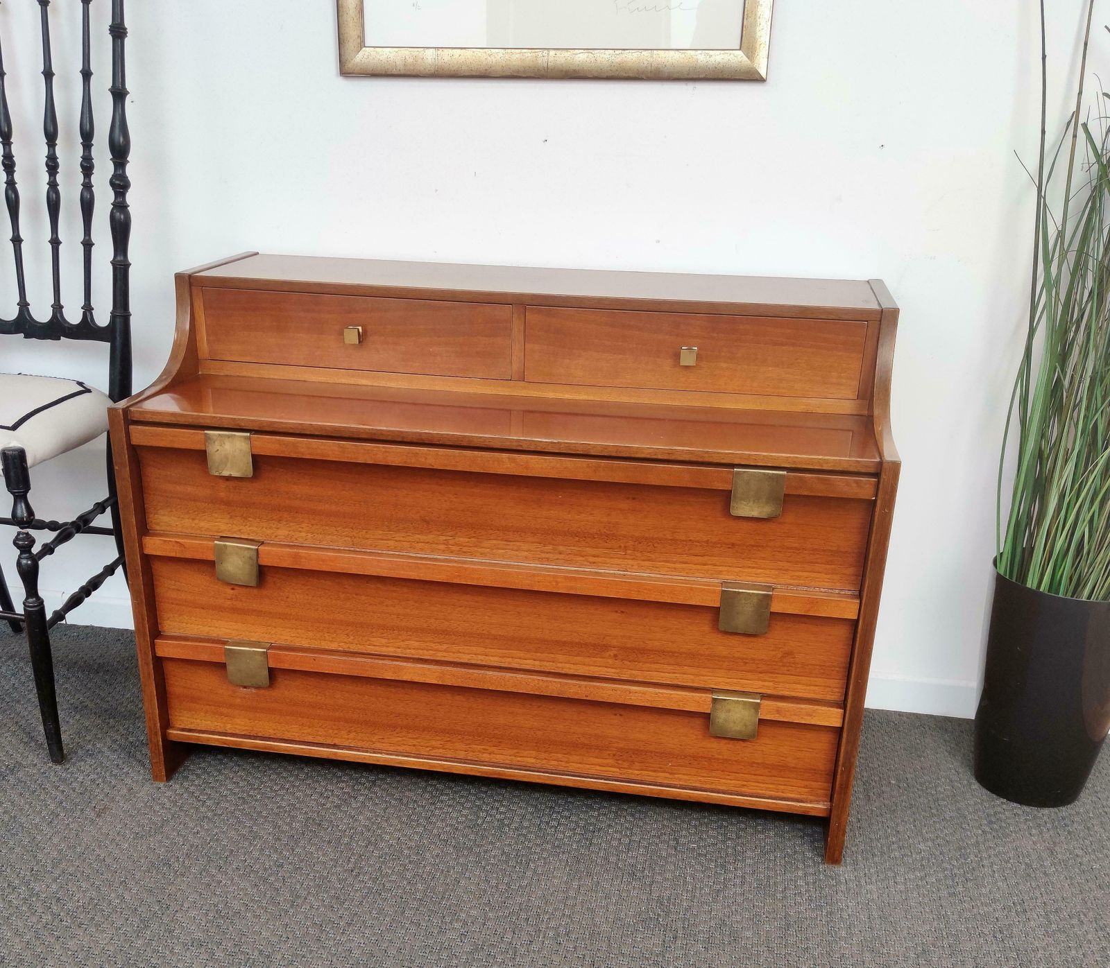 1960s Italian Mid Century Modern Wood And Brass Commode Chest Of Drawers Chest Of Drawers photo vinterior