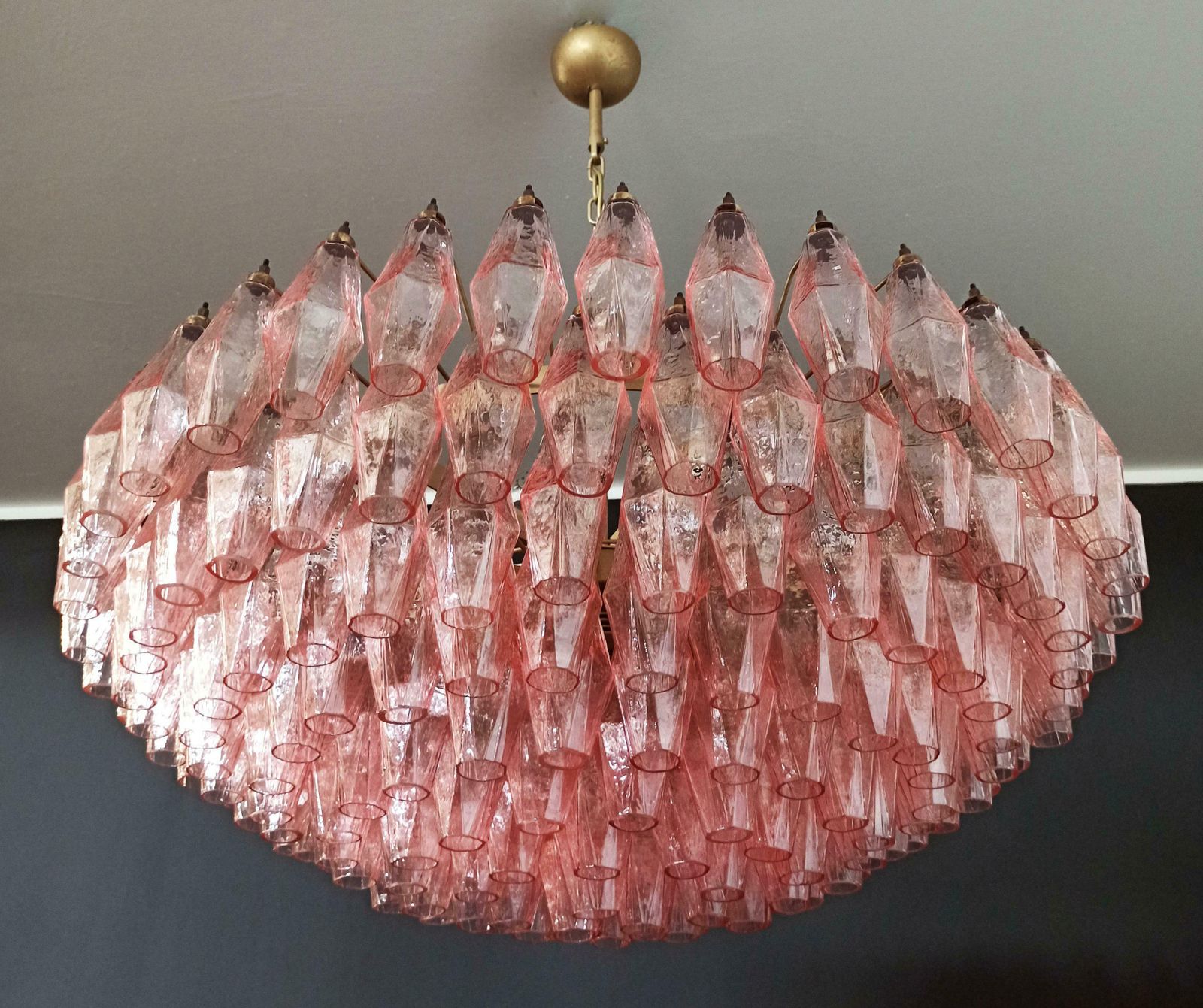 Charming Murano Glass Chandelier   185 Pink Poliedri photo for sale