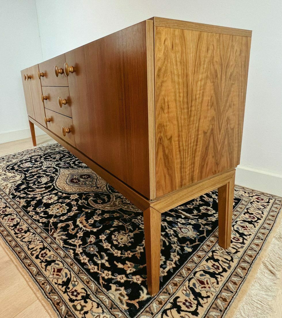 1113.84 Vintage Sideboard By Palette Möbelwerk 210 Cm – Sideboard By Palette Möbelwerk 210 Cm, 1970's photo