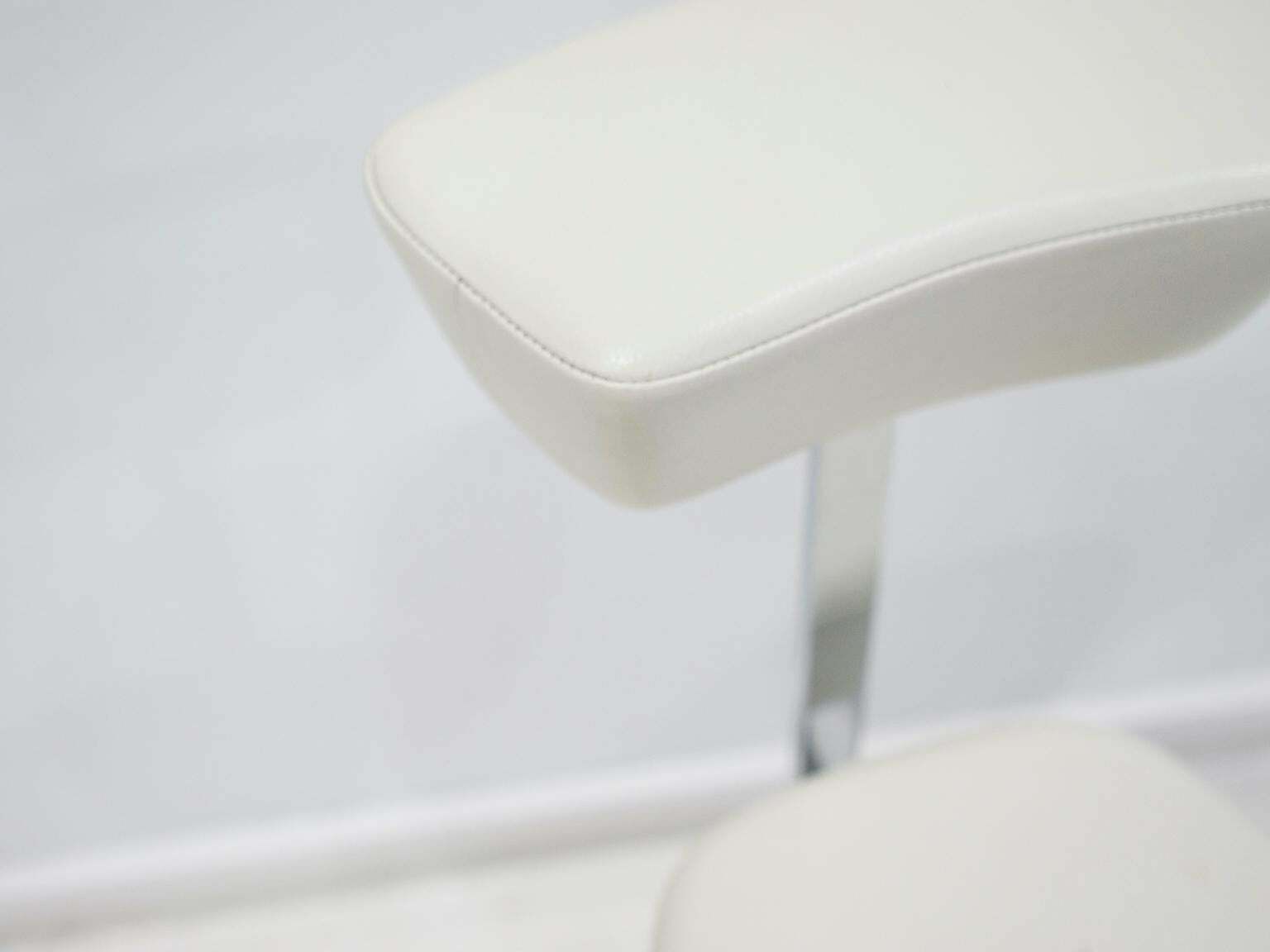 Pair Of White Perch Chairs By George Nelson For Vitra photo vintage