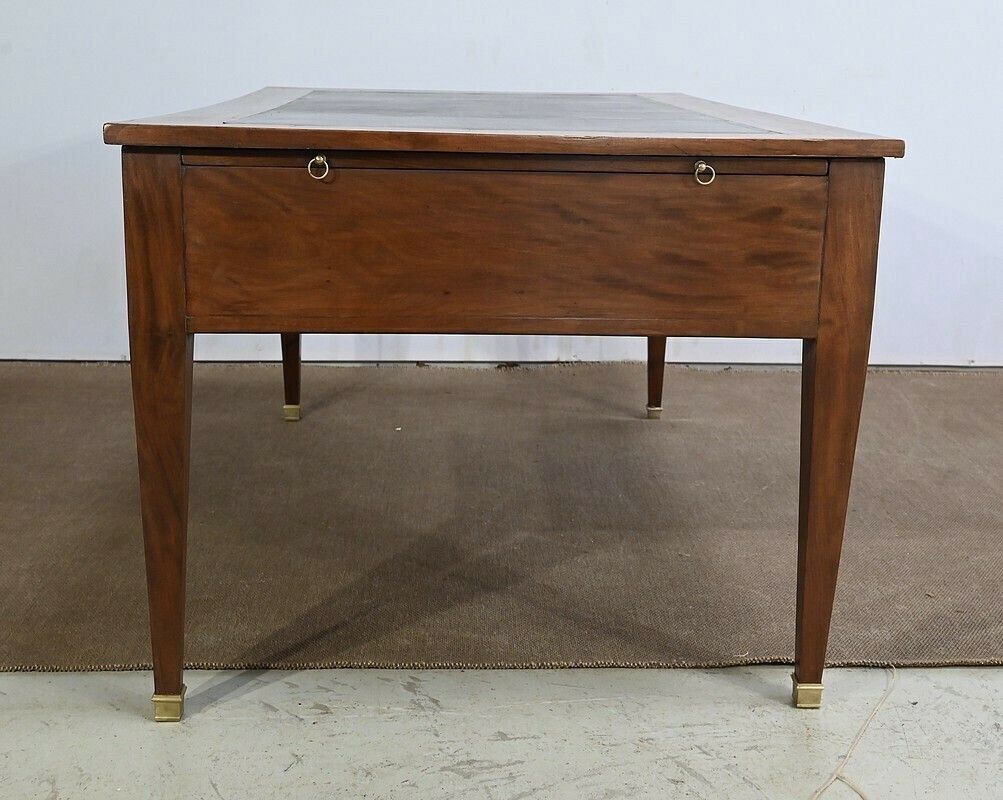 photo vintage Important Directoire Period Desk – Early 19th Century
