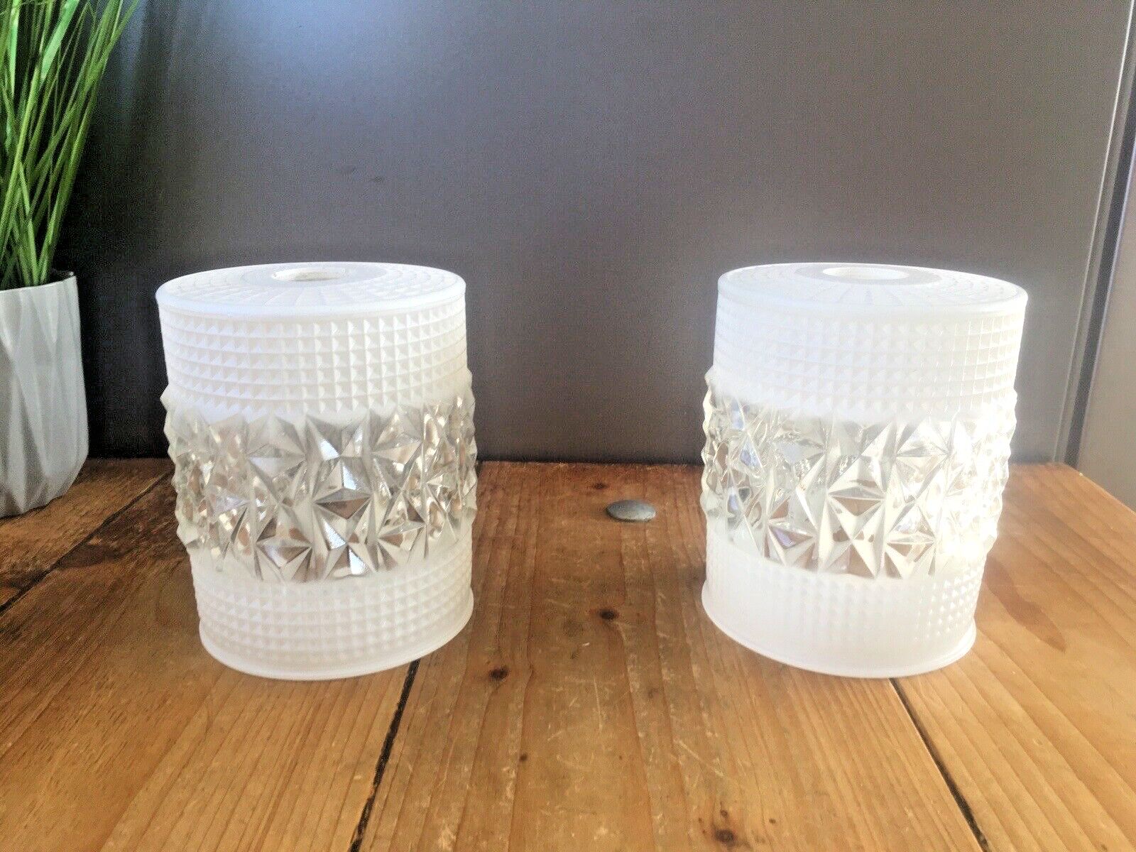 1 Retro 60's White & Clear Rippled Textured Op Art Glass Lamp Shade Vintage 70's photo vinterior