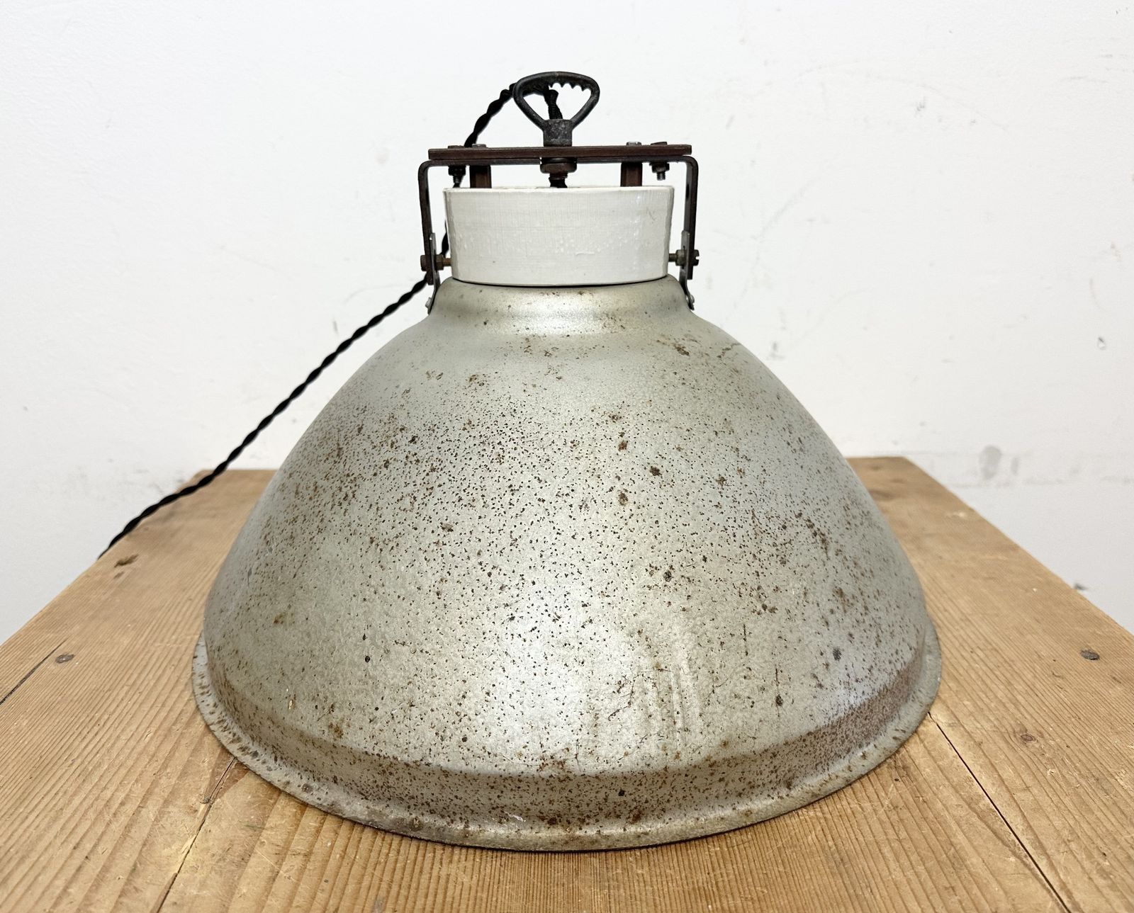 199.0 Grey Metal Industrial Factory Hanging Lamp, 1960s, 28x photo