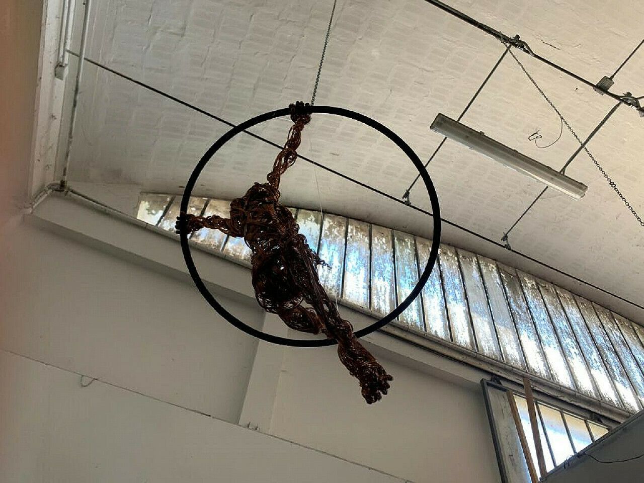 Maria Vittoria Urbinati, Acrobat Woman, Copper Wire Sculpture, 2010 photo Art