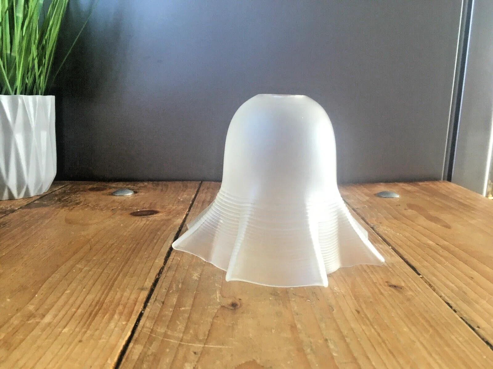 Quality Art Deco Unusual Cross Shaped Ribbed Fluted Glass Lamp Light Shade 20's photo Lighting