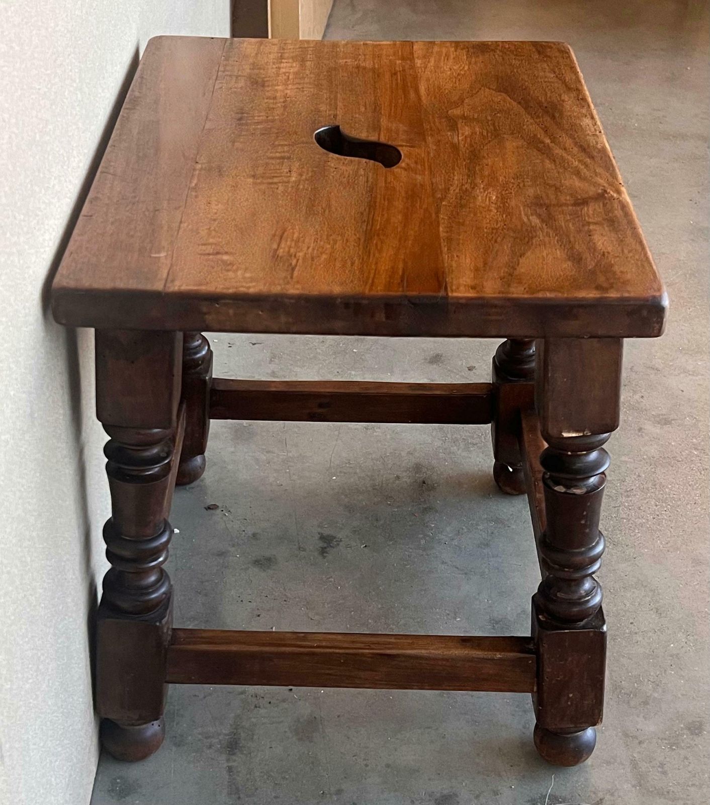 Tabouret / banc en chêne anglais, XIXe siècle photo vinterior