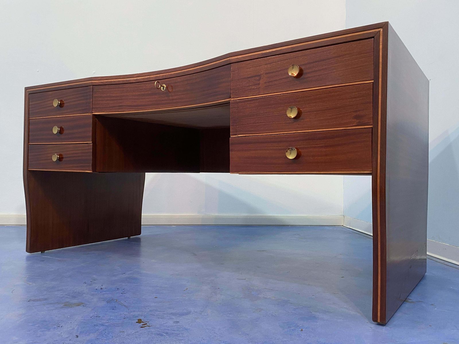 Italian Mid Century Executive Desk Designed By Osvaldo Borsani, 1940 photo 8000.0