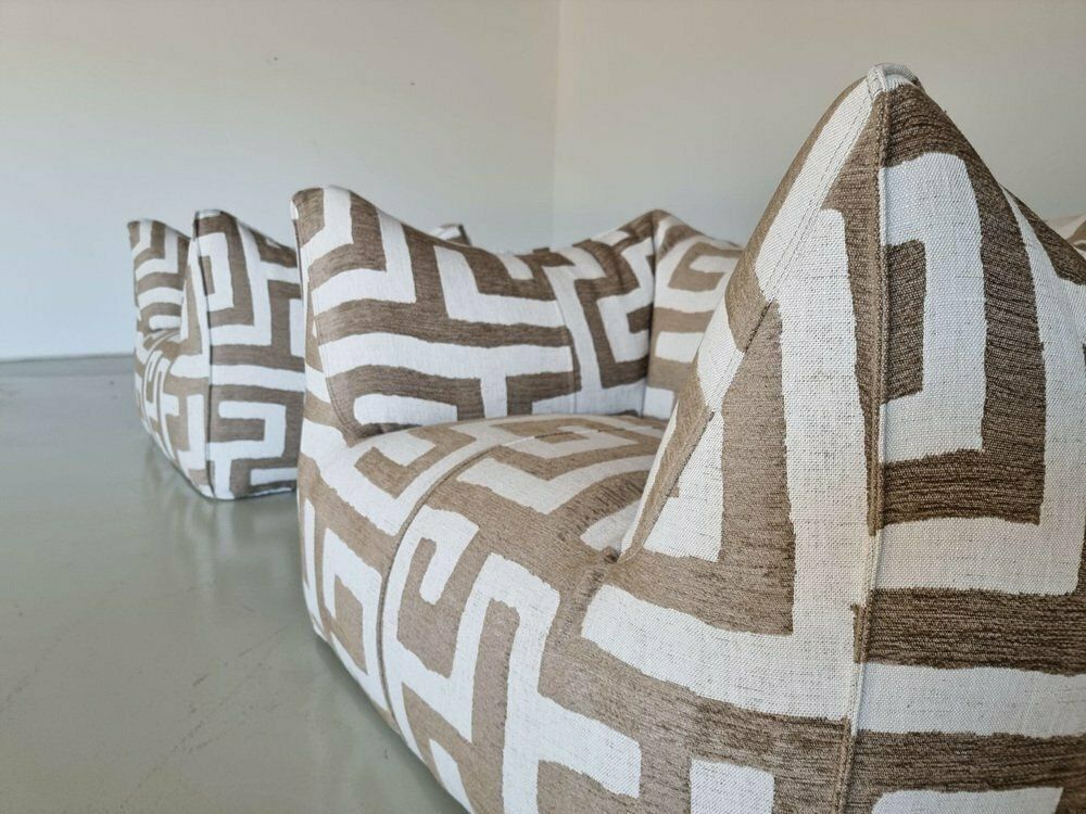 photo furniture Le Bambole Lounge Chairs By Mario Bellini For C&B Italia, 1970s, Set Of 2