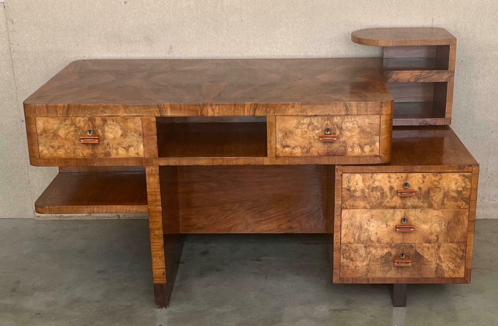 Art Deco Desk Table With Two Faces And Two Levels photo 21949.0