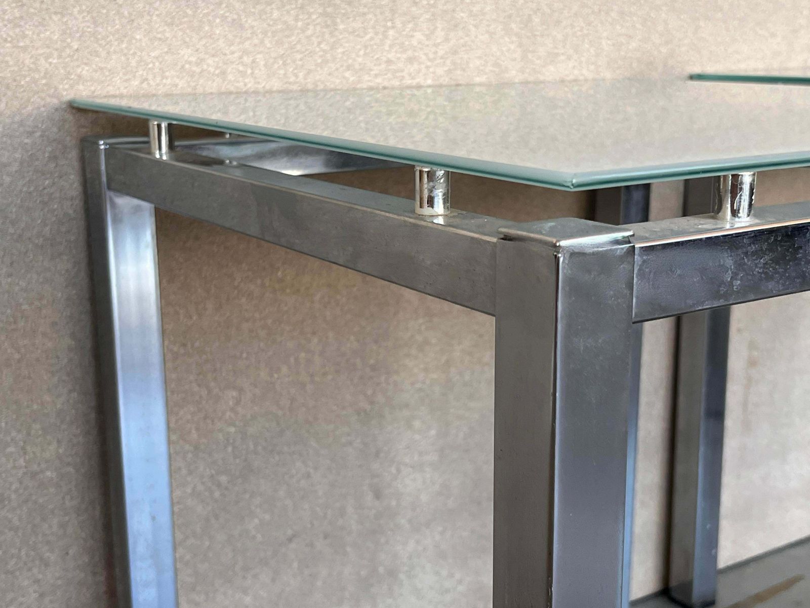 photo for sale Paire de tables d'appoint postmodernes, années 1970
