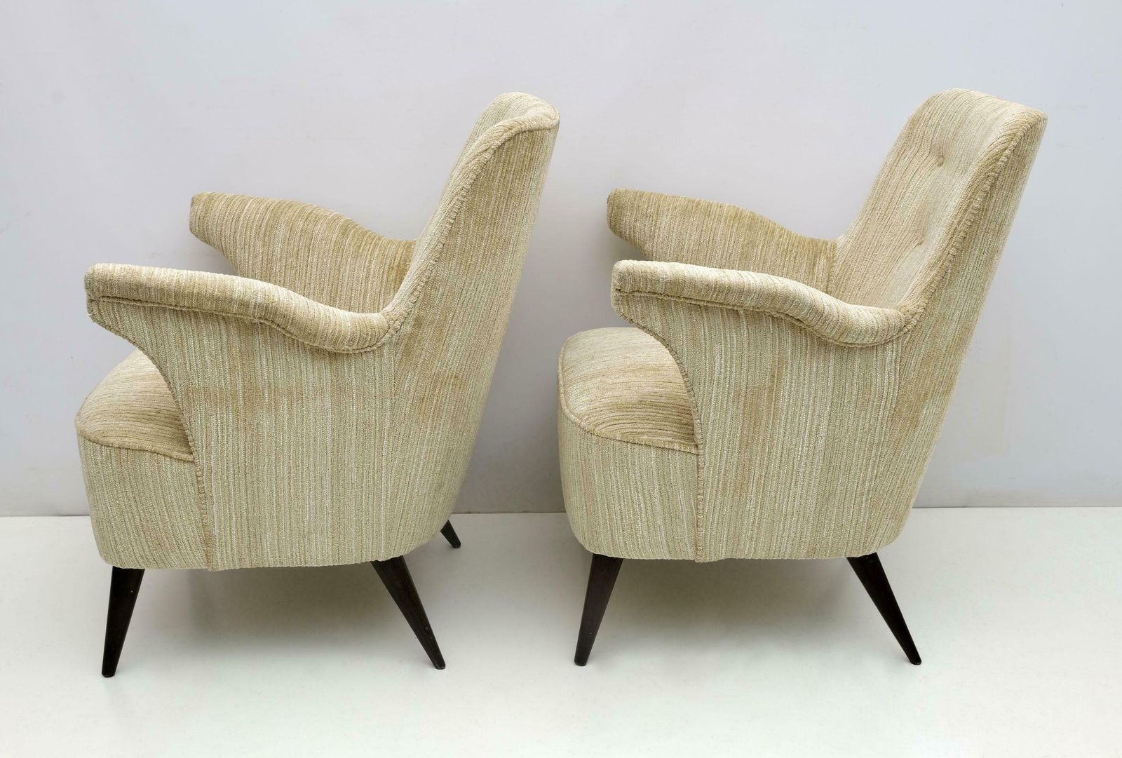 Pair Of Nino Zoncada Mid Century Modern Chenille Velvet By Cassina Armchairs 50s photo vinterior