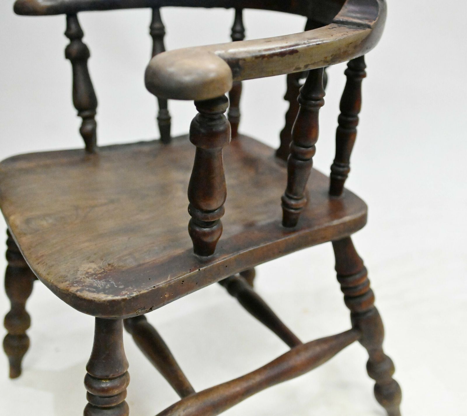 1150.0 Pair Windsor Arm Chairs Oak His And Hers 1860 photo