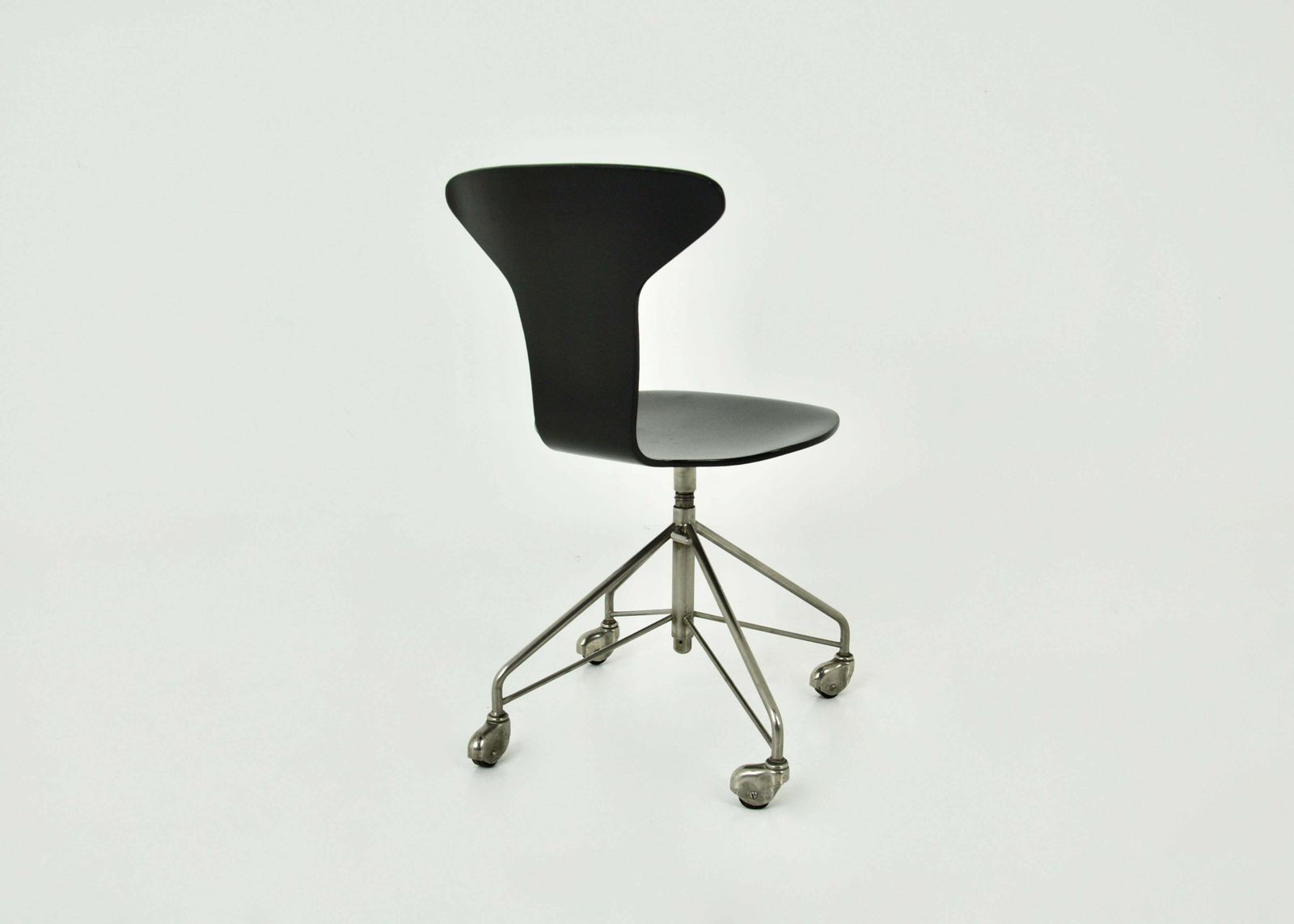Chair Model 3117 By Arne Jacobsen For Fritz Hansen, 1950s photo buy