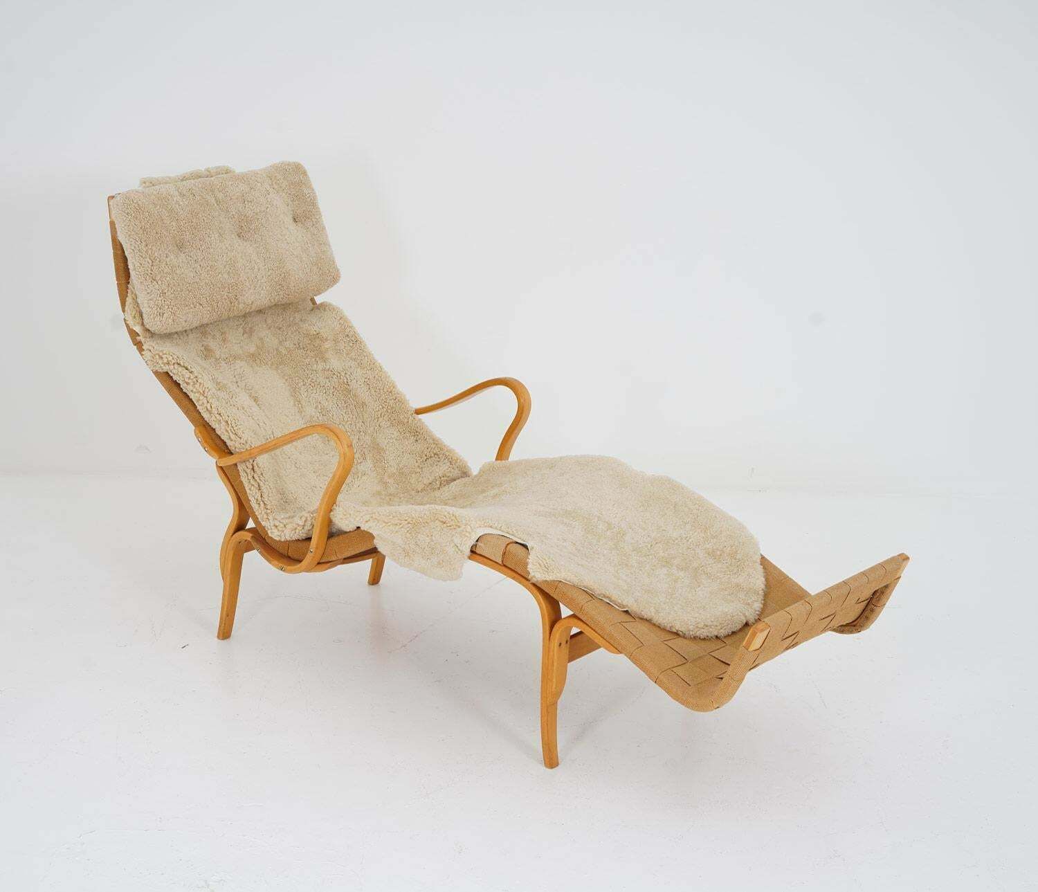 Scandinavian Chaise Longue "Pernilla 3" By Bruno Mathsson photo 4266.0