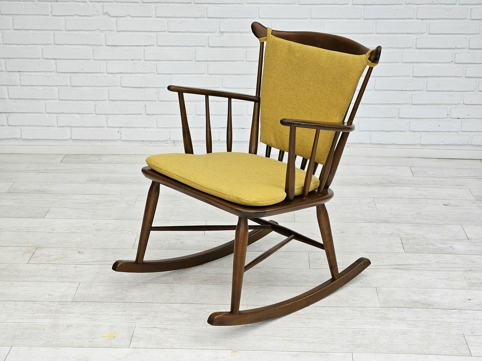 photo vintage 1960 70s, Danish Design By Farstrup Stolefabrik, Reupholstered Rocking Chair.
