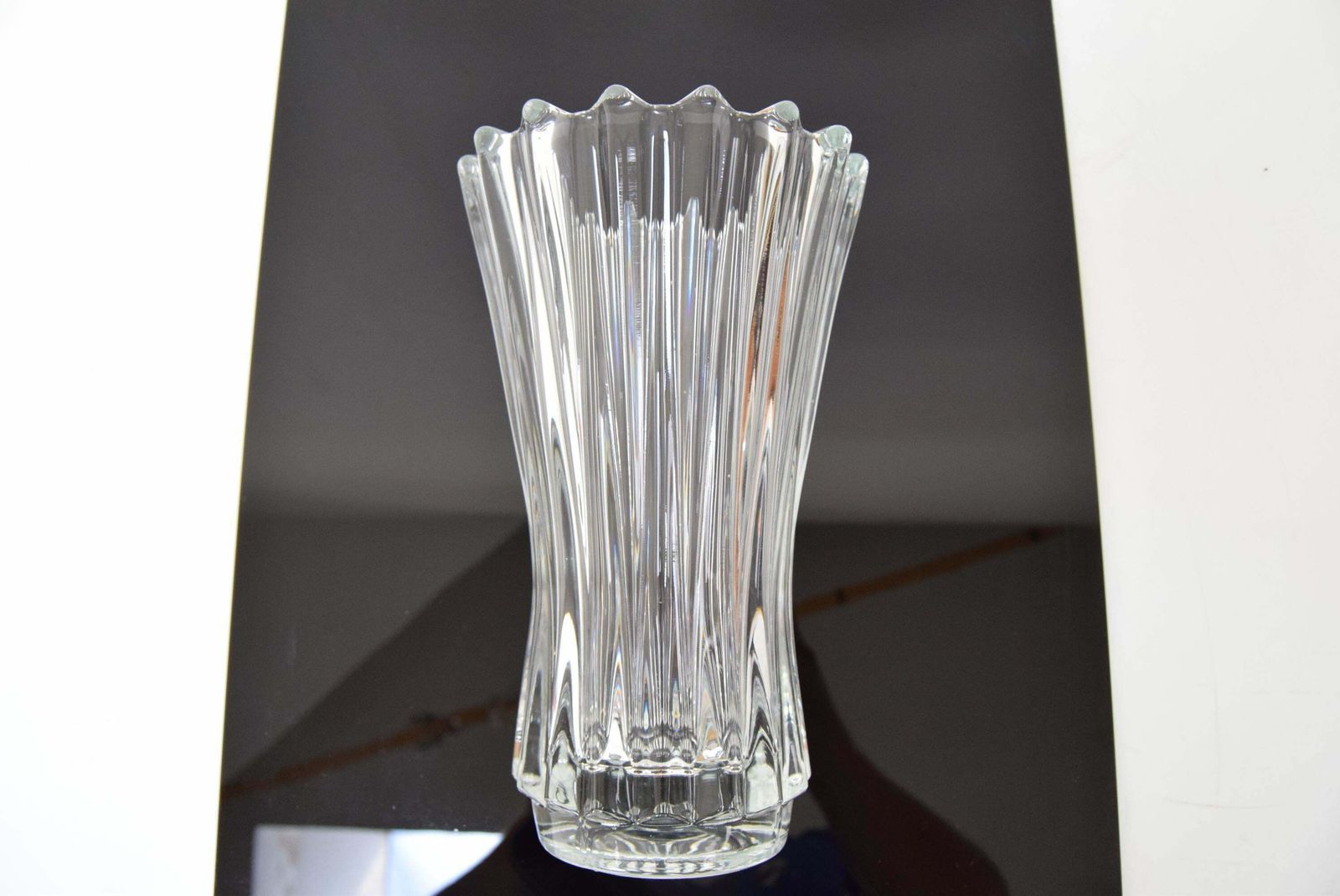 Art Crystal glazen vaas, Crystalex Novy Bor, jaren 1970. photo vinterior
