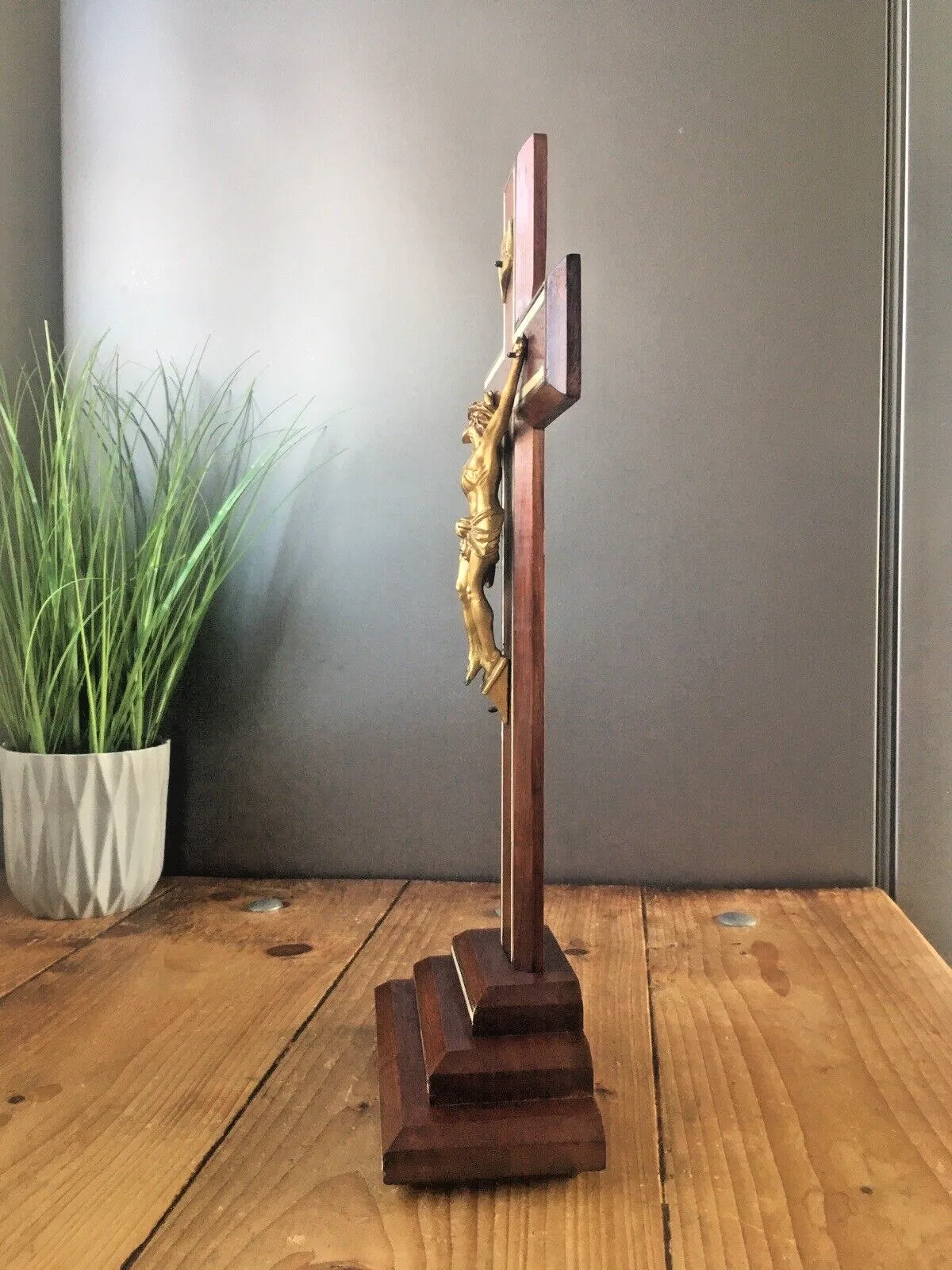 photo furniture Large Antique Art Deco Wood & Mother Of Pearl Altar Crucifix Church Cross Jesus