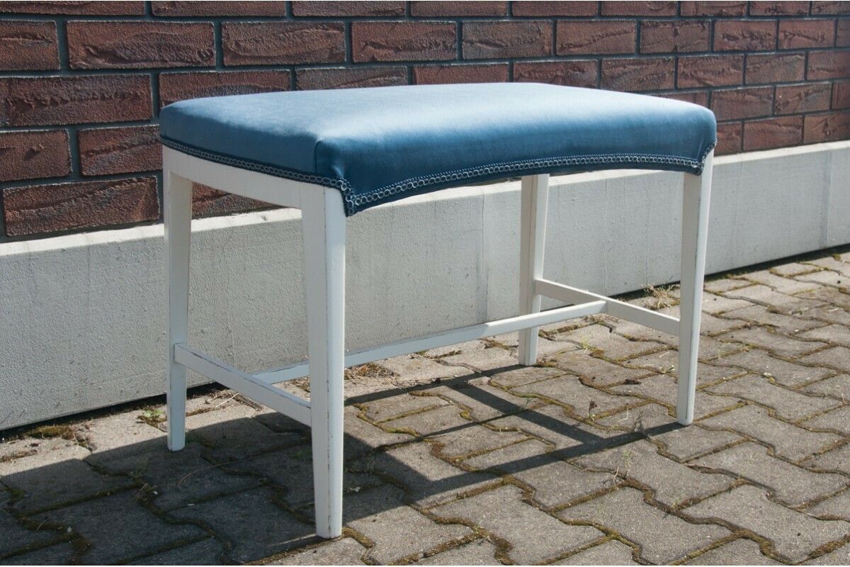 Seat, Northern Europe, Early 20th Century. After Renovation. photo Furniture