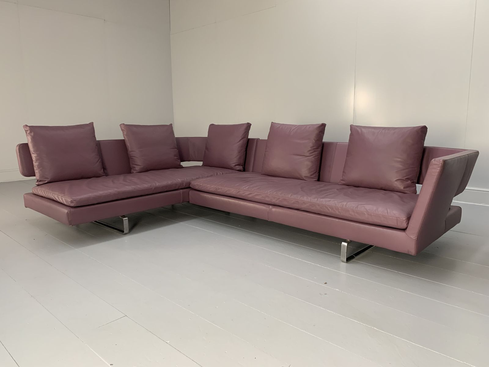 B&B Italia “Arne” 6 Seat L Shape Sofa – In Mauve Pale Purple “Gamma” Leather