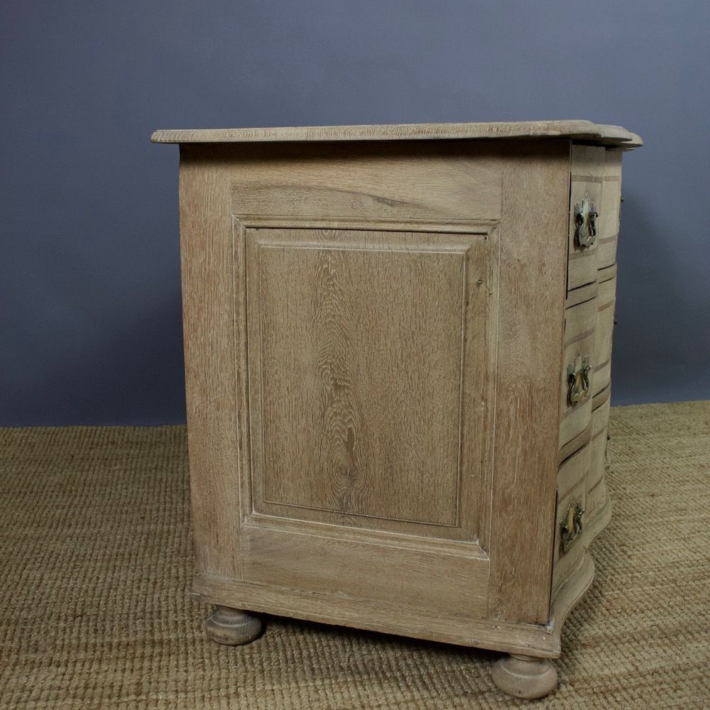 18th Century Bleached Oak Chest Of Drawers photo vinterior