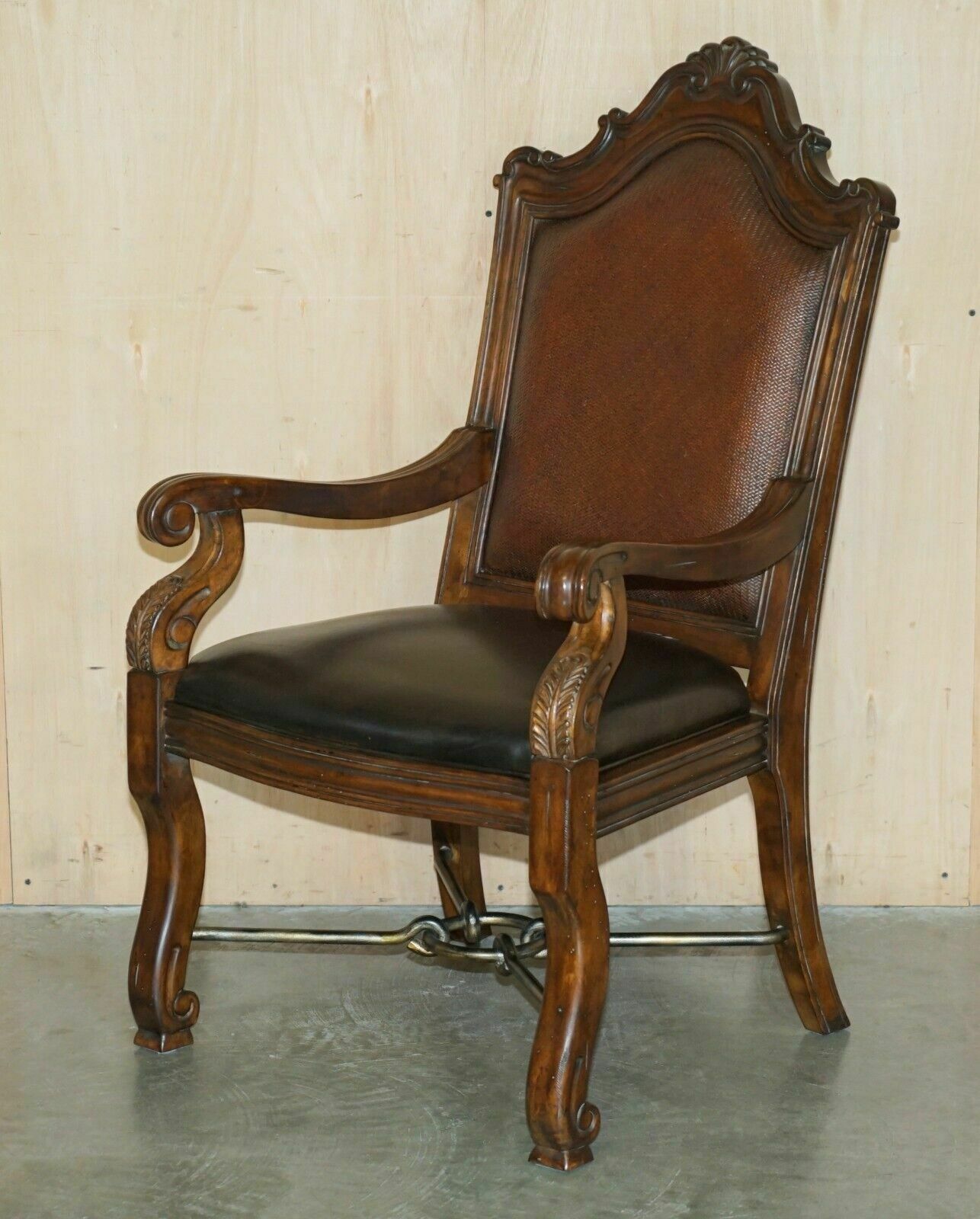 Exquisite Thomasville Safari Collection Extending Dining Table & Eight Chairs photo Furniture
