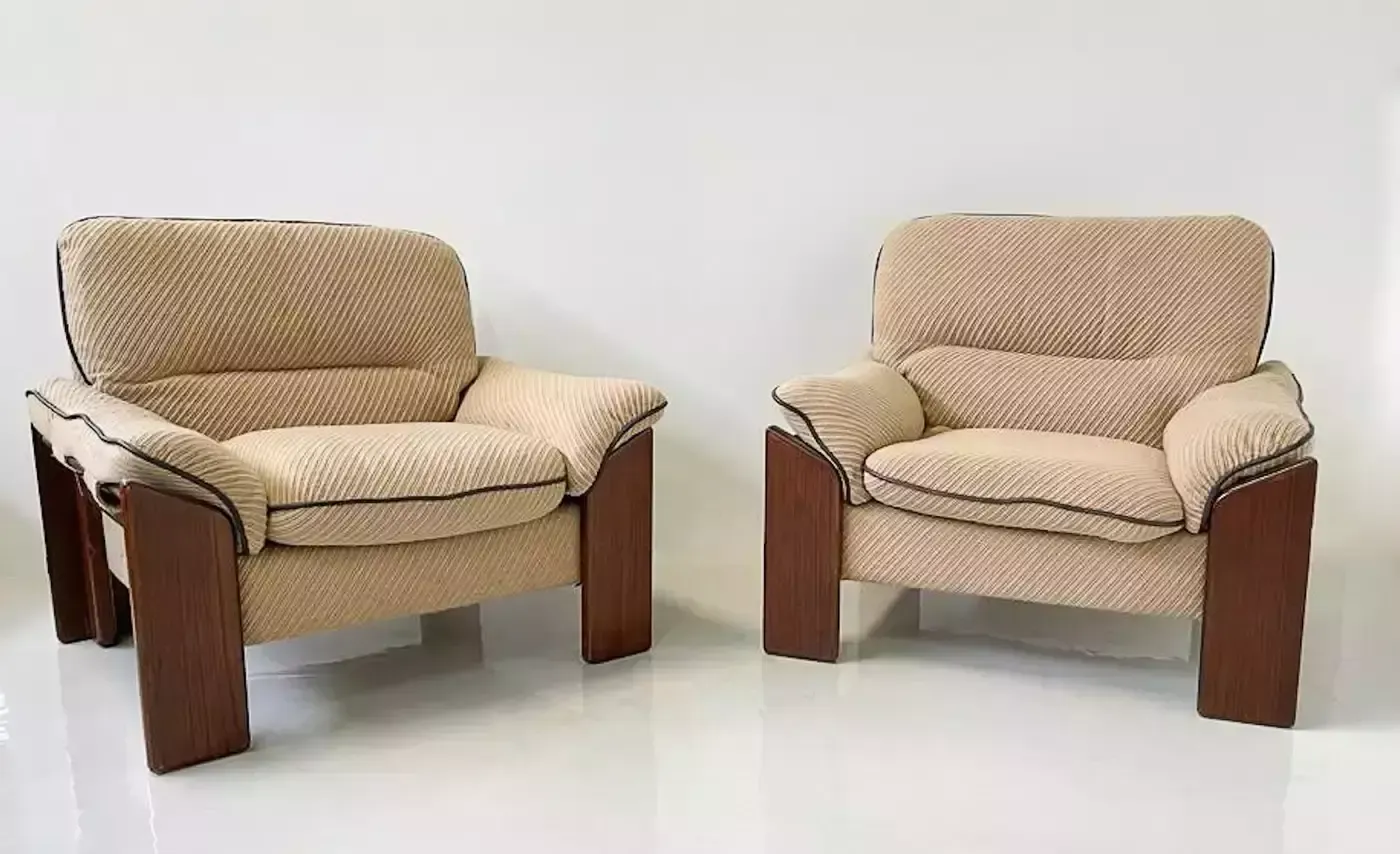 Mid Century Modern Pair Of Armchairs By Sapporo For Mobil Girgi, 1970s photo 4250.0