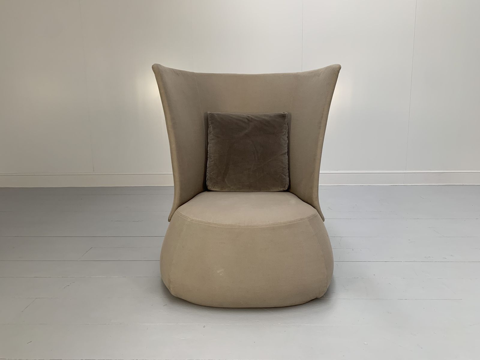 B&B Italia “Fat Sofa Fs91a” Armchair – In Brown Linen photo furniture