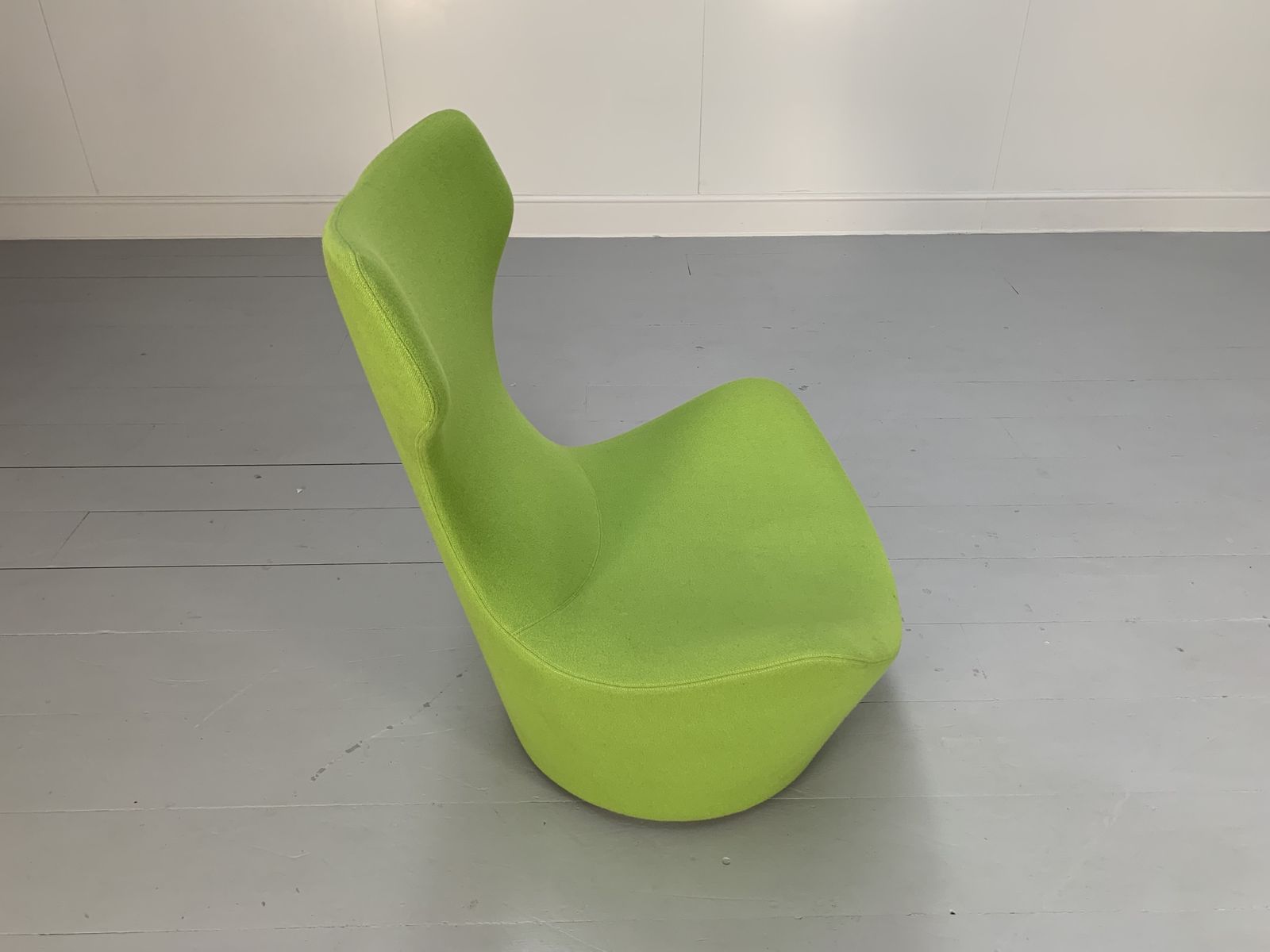 B&B Italia “Grande Papilio” Armchair – In Green “Ego” Wool photo vinterior