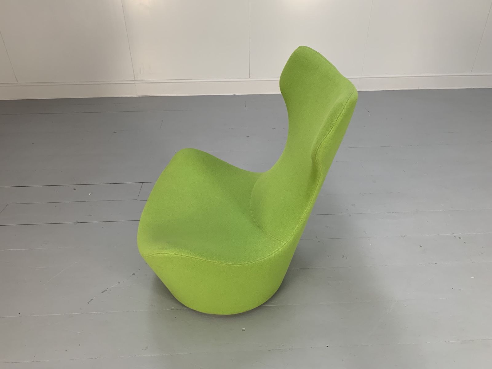 B&B Italia “Grande Papilio” Armchair – In Green “Ego” Wool photo buy