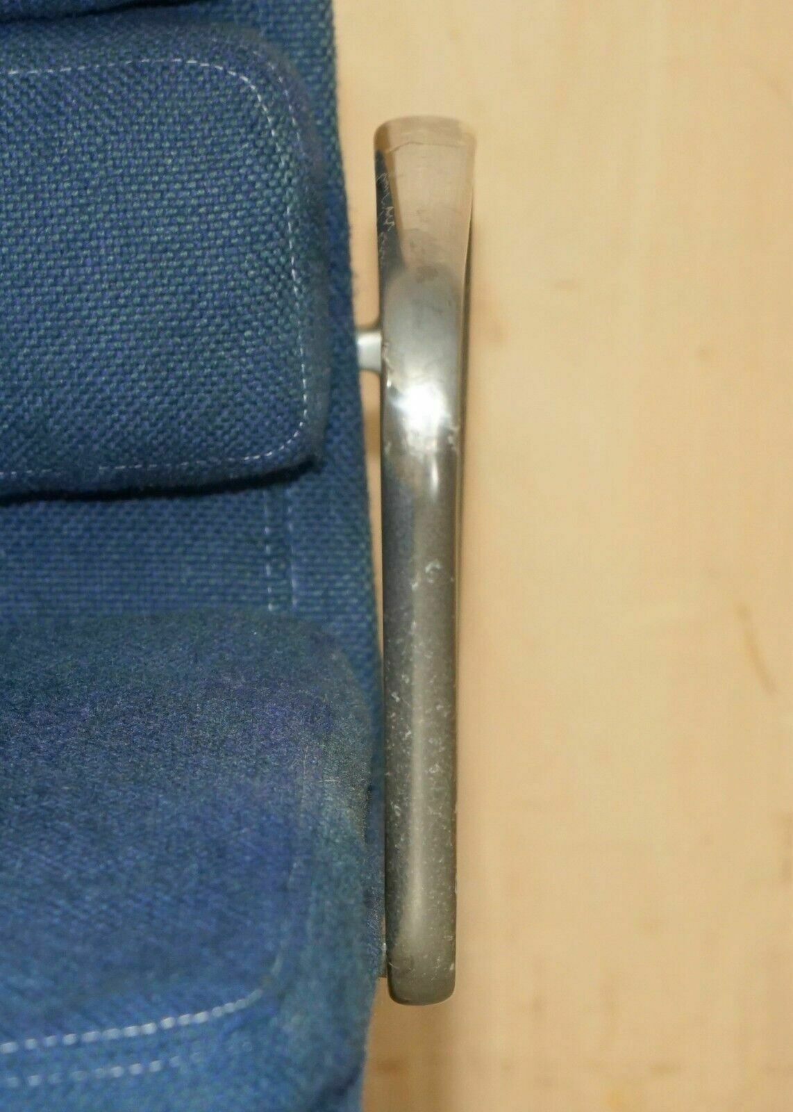 photo furniture Rare Original Herman Miller Blue Linen Eames Ea217 Softpad Office Swivel Chair