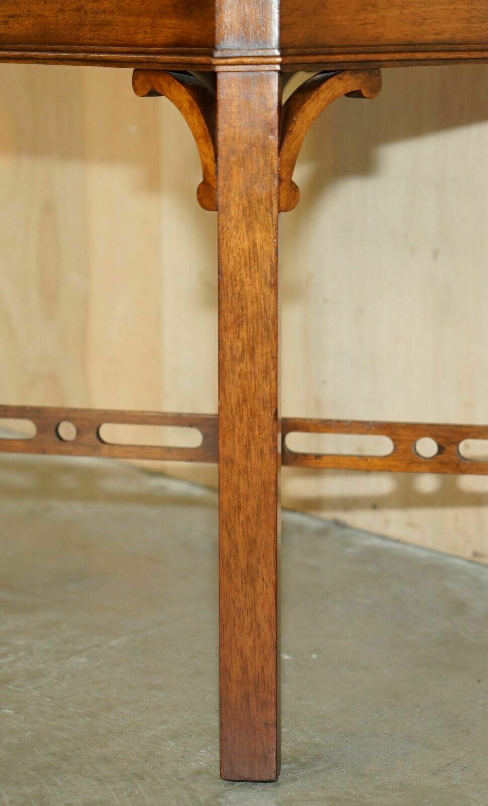 photo for sale Vintage Pair Of English Mahogany Thomas Chippendale Style Side End Lamp Tables
