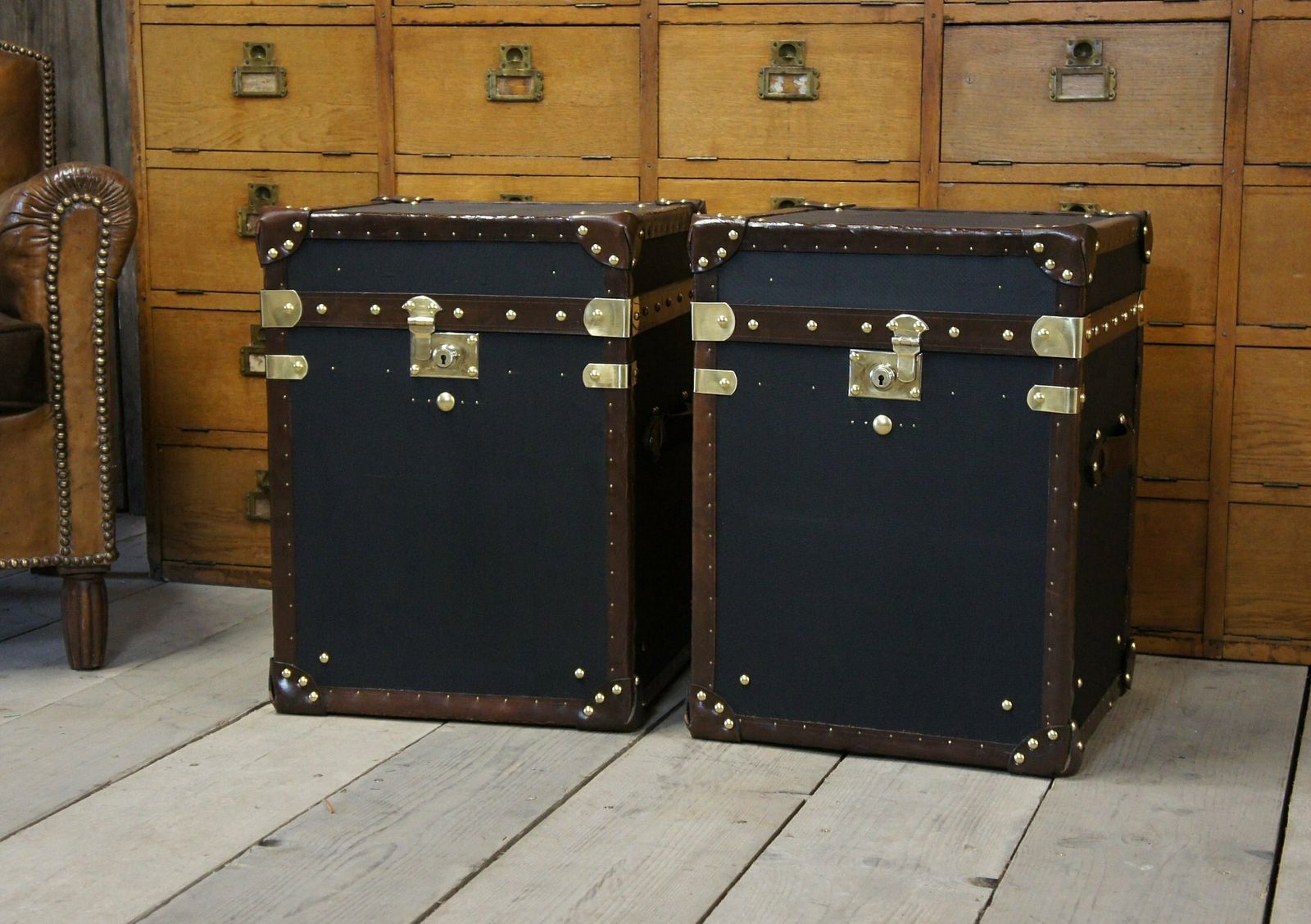 Black Millerain And Antique Leather Occasional Side Table Trunks Made In Nottingham England photo buy