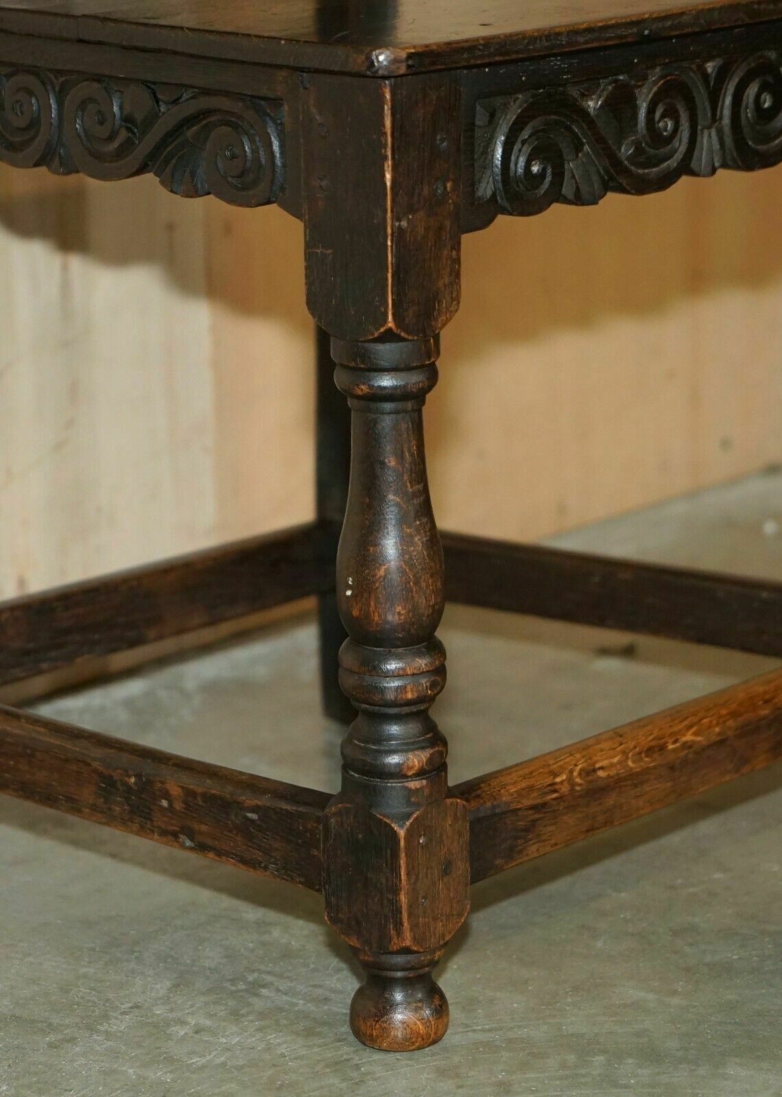 3750.0 Antique Pair Of 17th Century Jacobean English Oak Chairs From The Film Hellboy photo